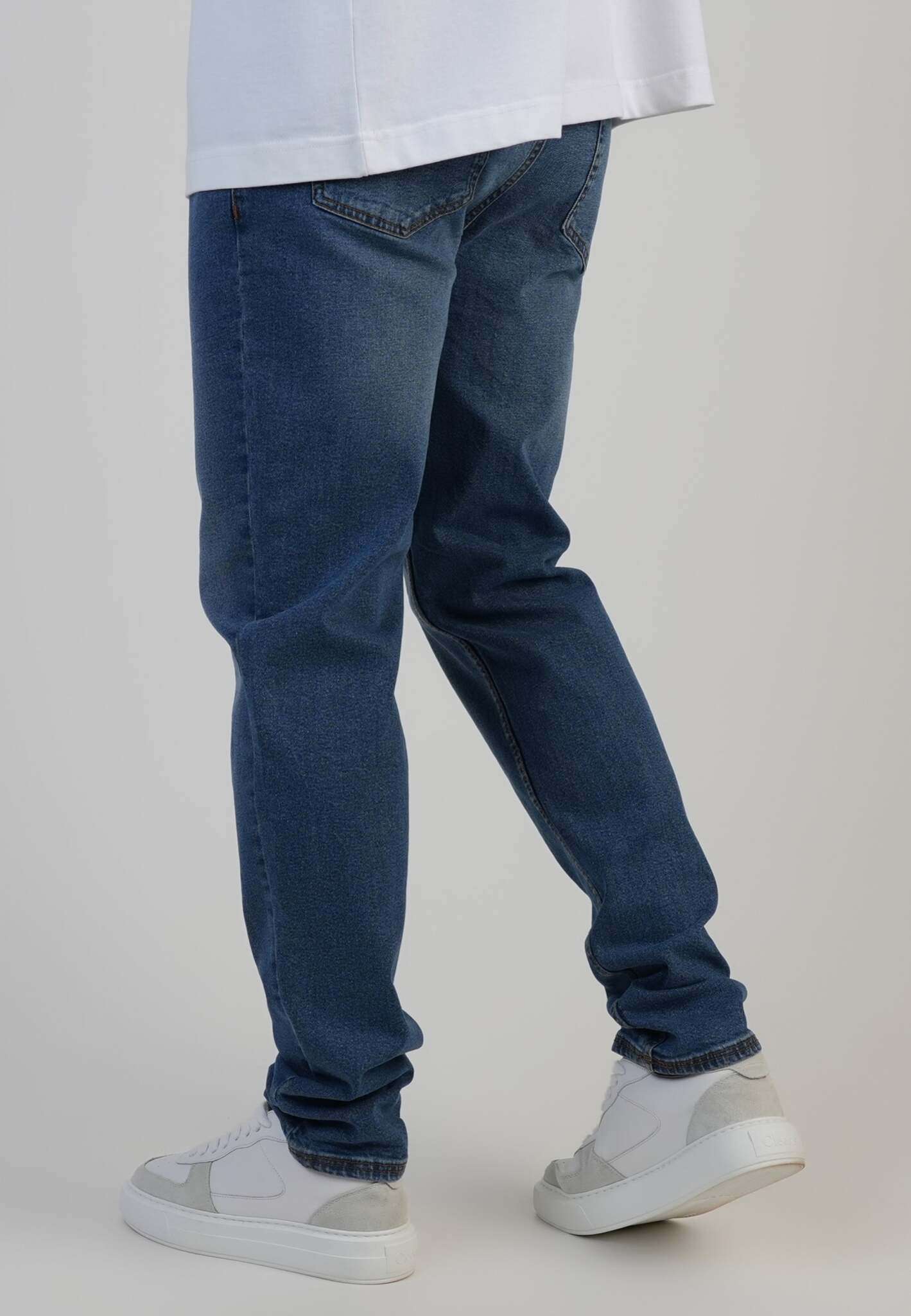 Slim Fit Jeans in Washed Mid Blue Jeans SikSilk