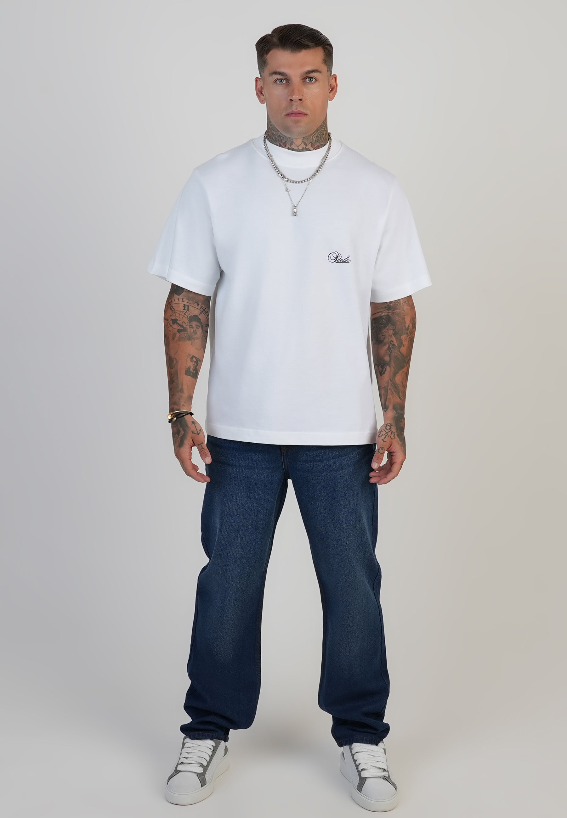 Straight Fit Jeans in Washed Dark Blue Jeans SikSilk