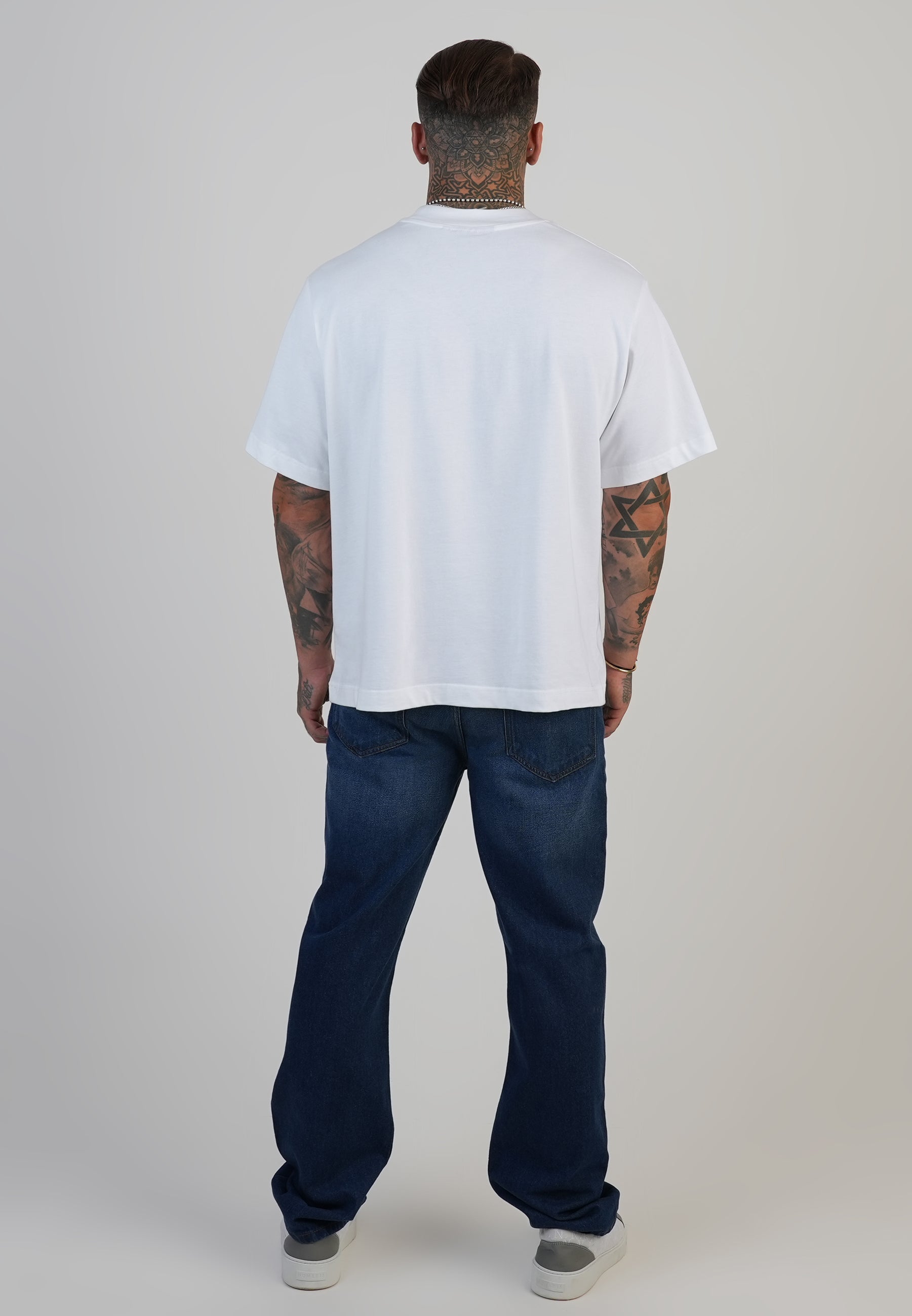 Straight Fit Jeans in Washed Dark Blue Jeans SikSilk