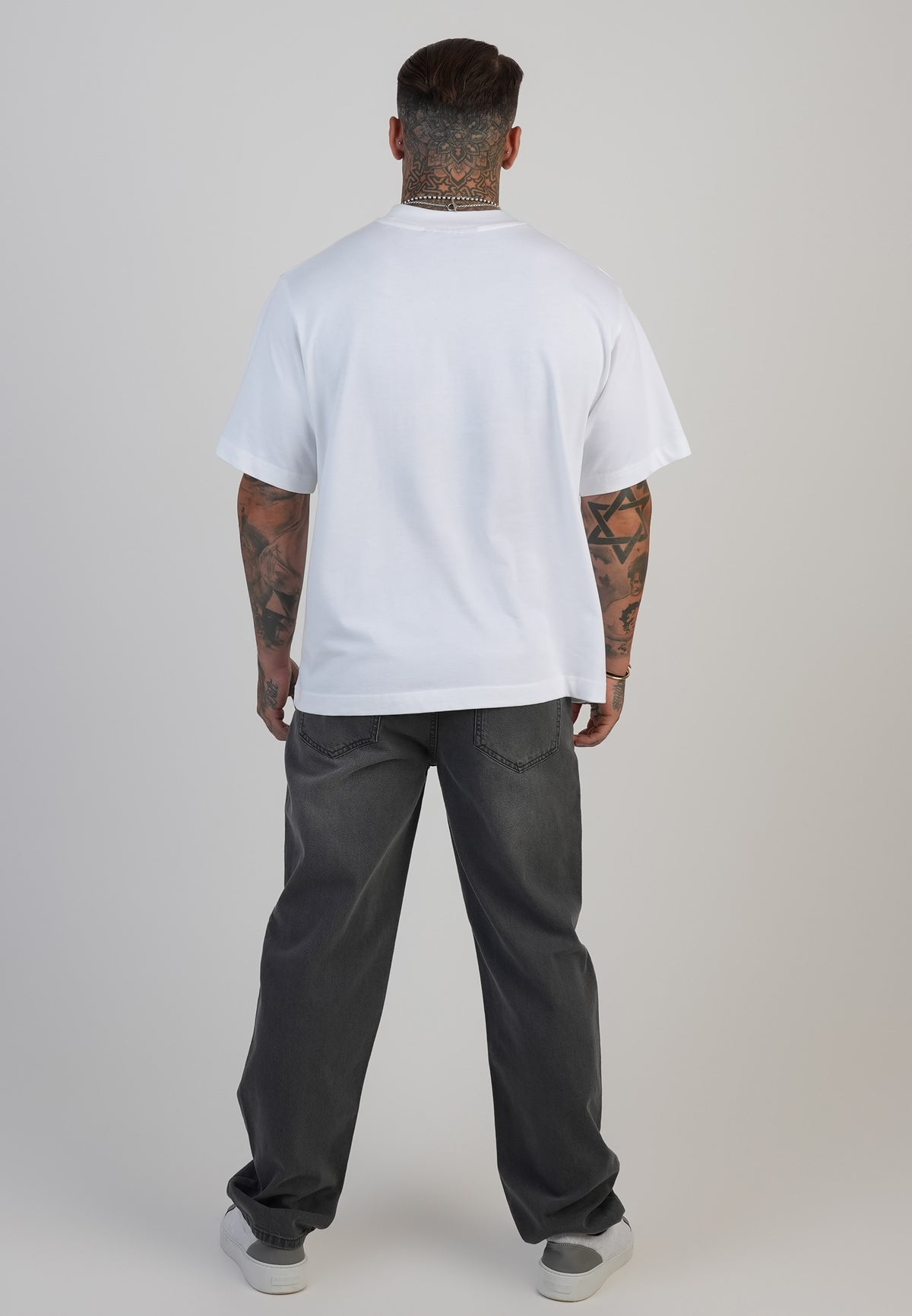 Jeans Straight Fit in Washed Mid Grey Jeans SikSilk