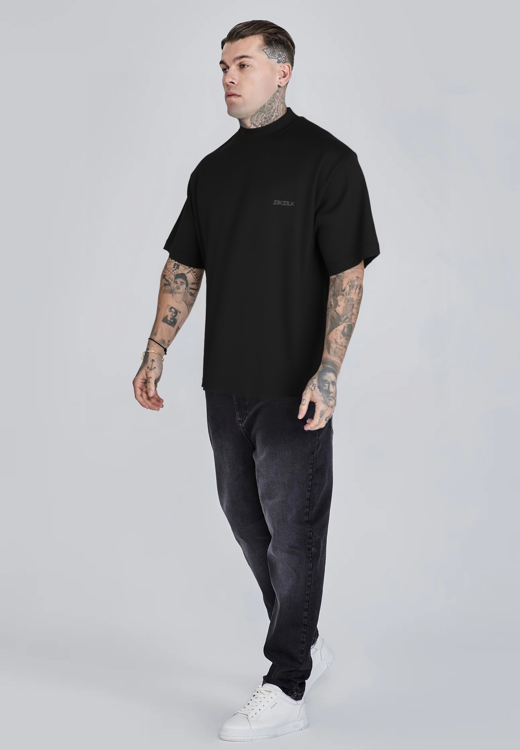 Graphic T-Shirt in Black T-Shirts SikSilk