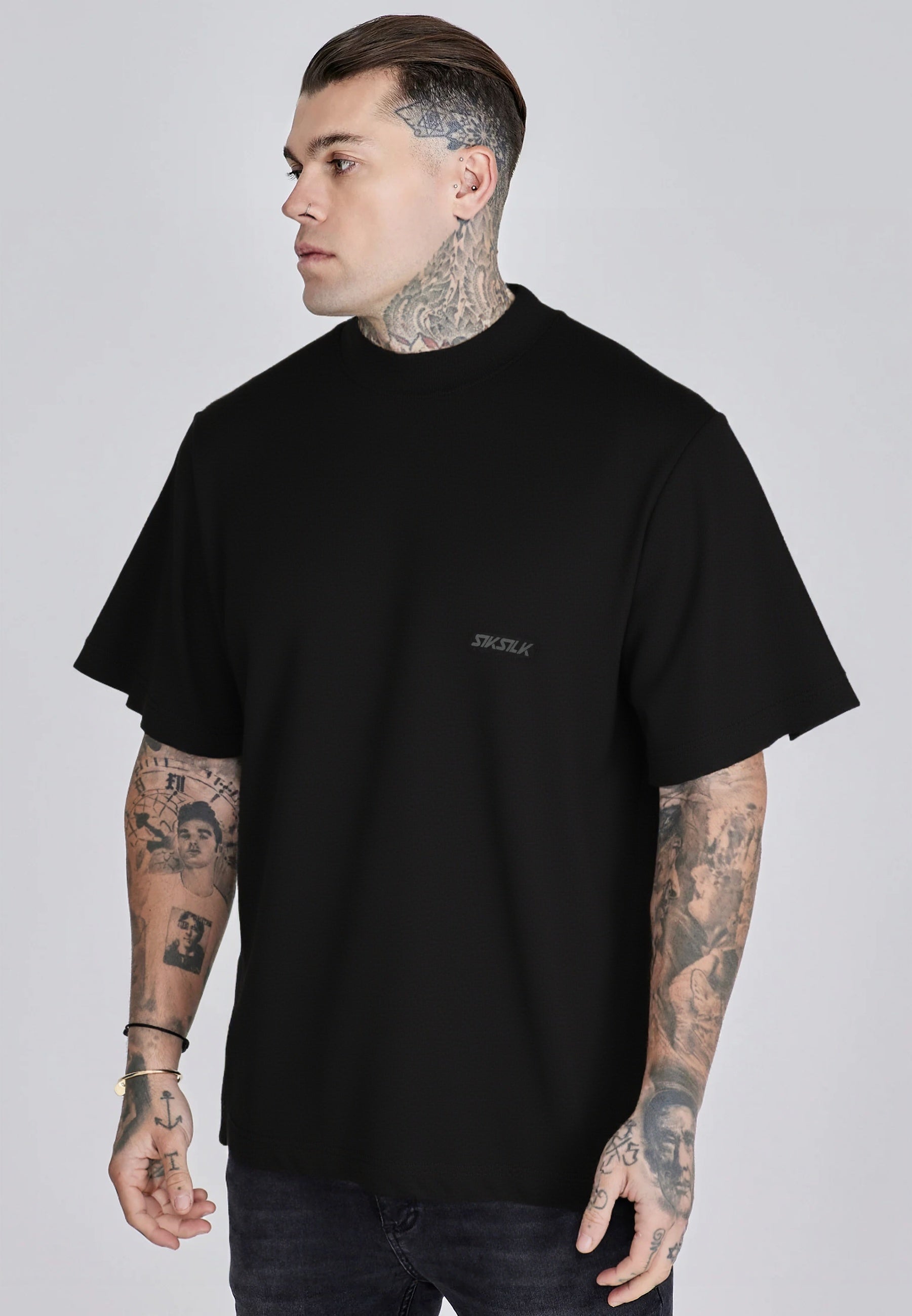 Graphic T-Shirt in Black T-Shirts SikSilk