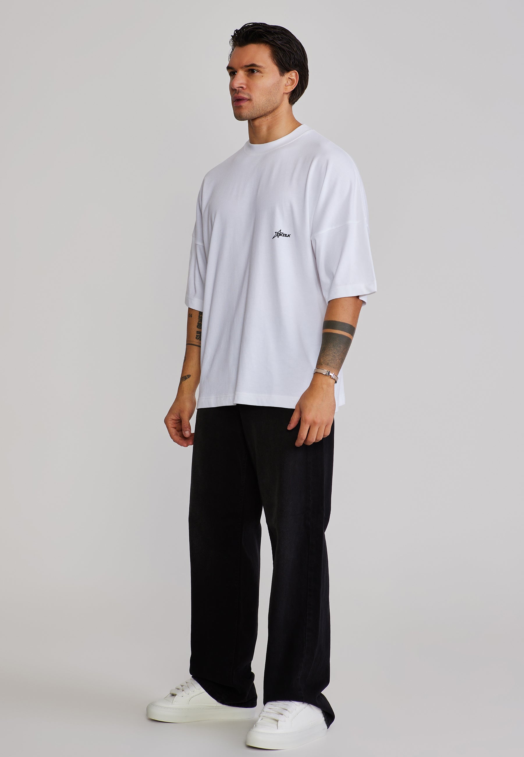 Graphic T-Shirt in White T-Shirts SikSilk