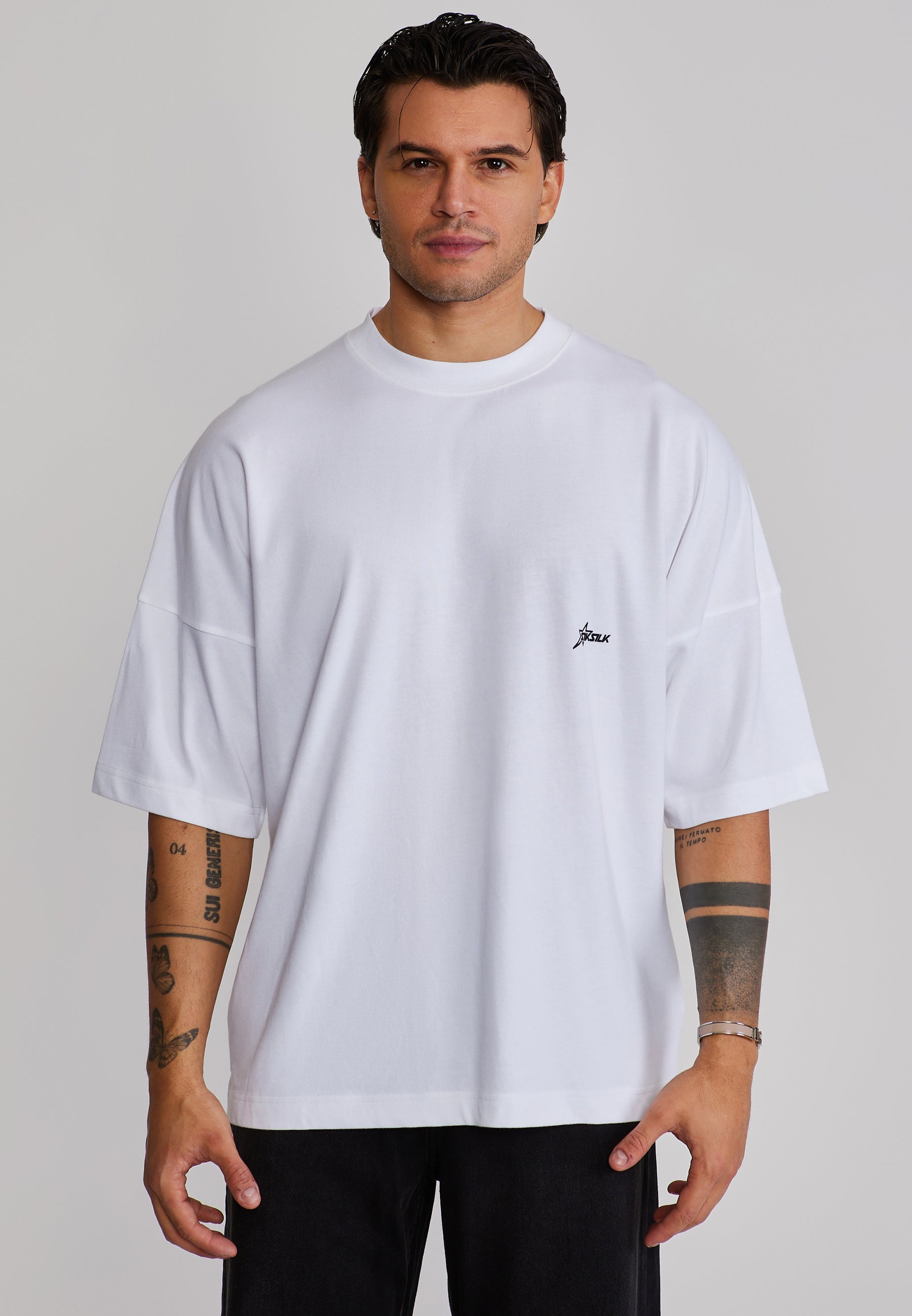 Graphic T-Shirt in White T-Shirts SikSilk