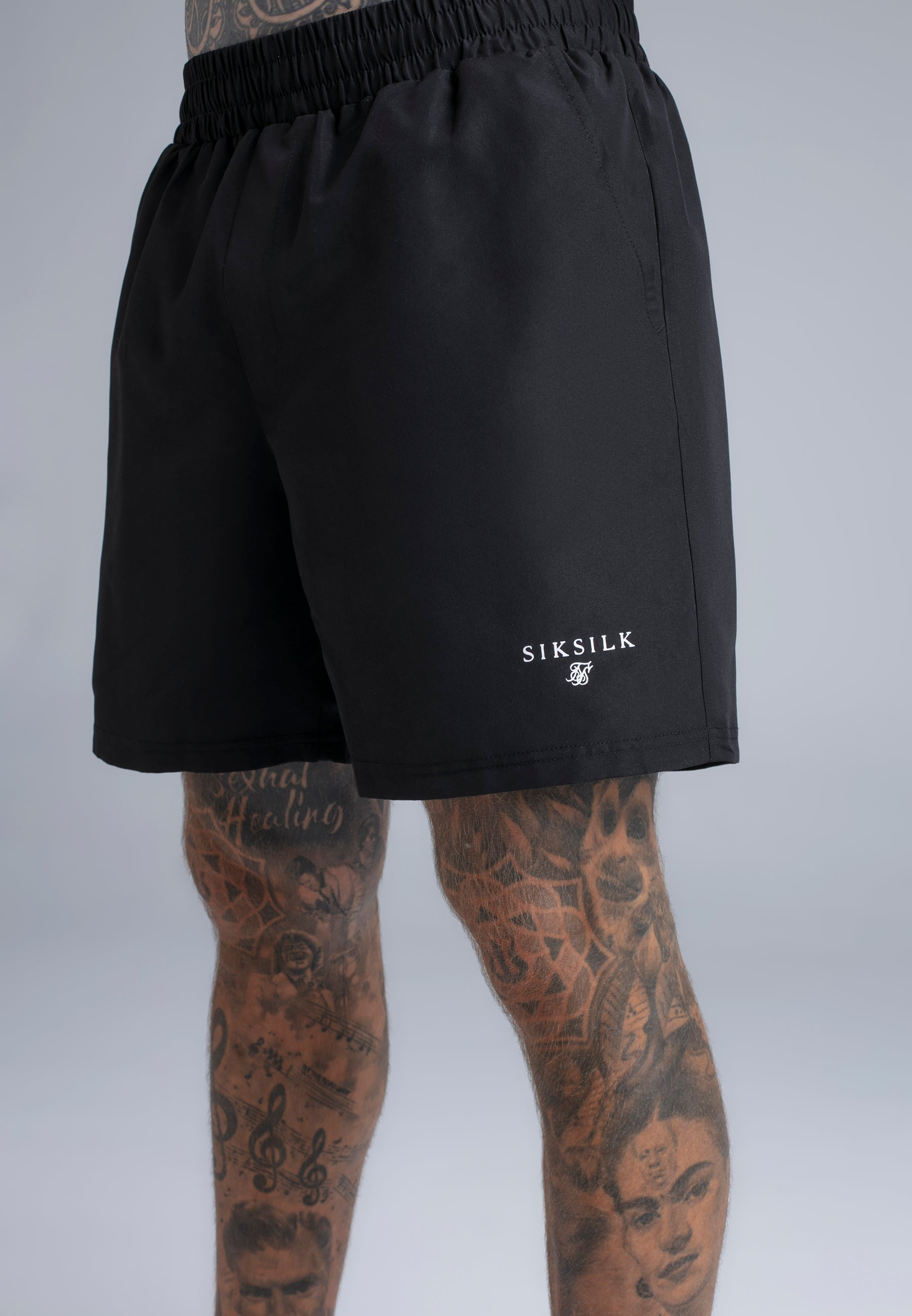 Swim Shorts in Black Badehosen SikSilk