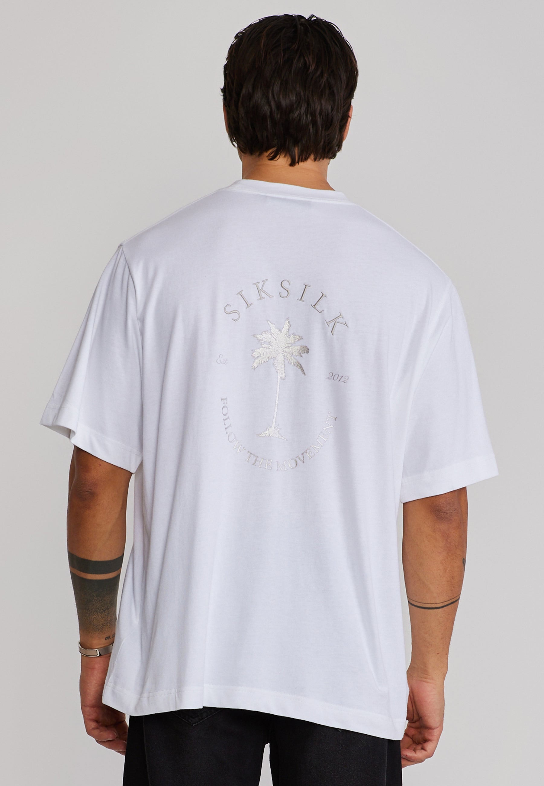 Graphic T-Shirt in White T-Shirts SikSilk