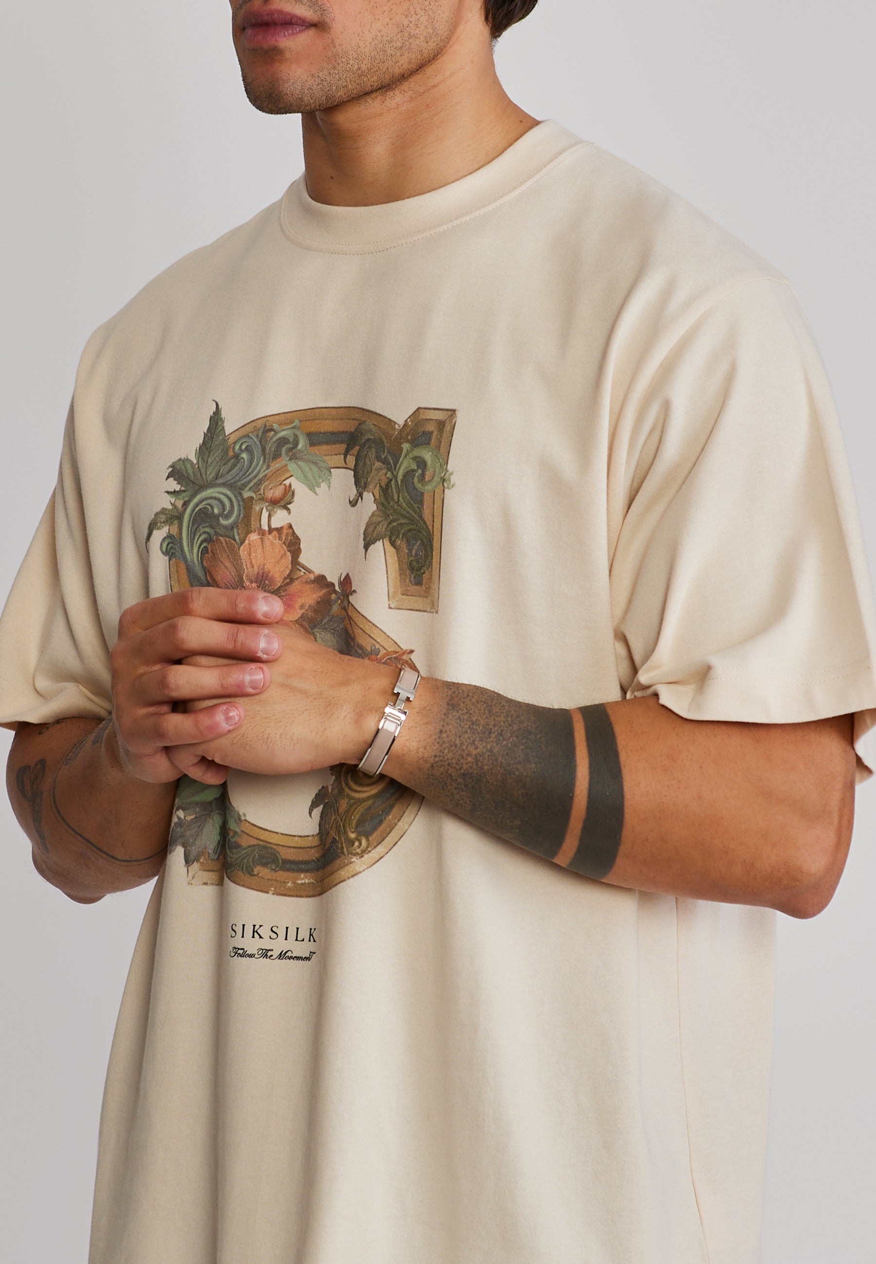 Graphic T-Shirt in Ecru T-Shirts SikSilk