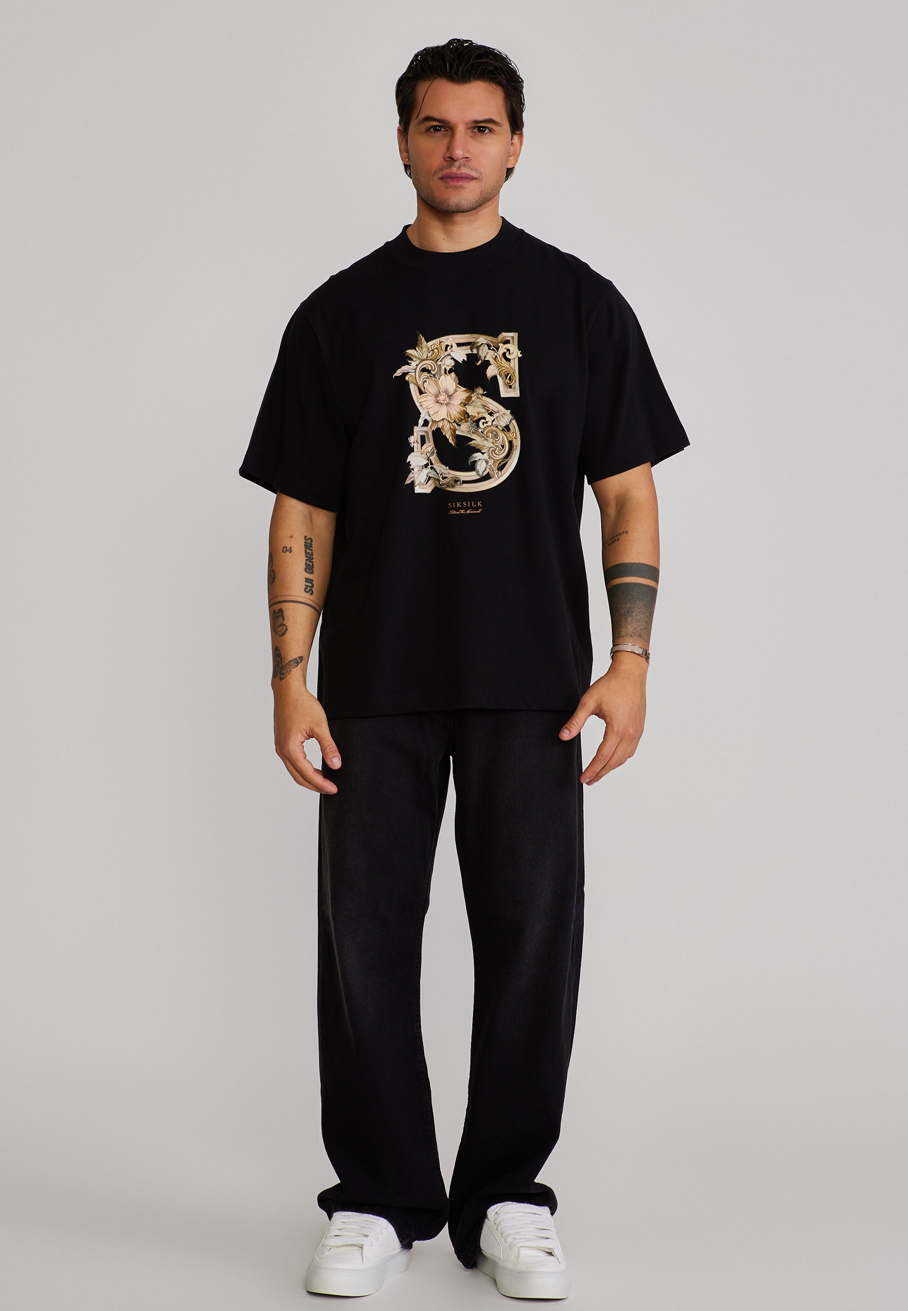 Graphic T-Shirt in Black T-Shirts SikSilk