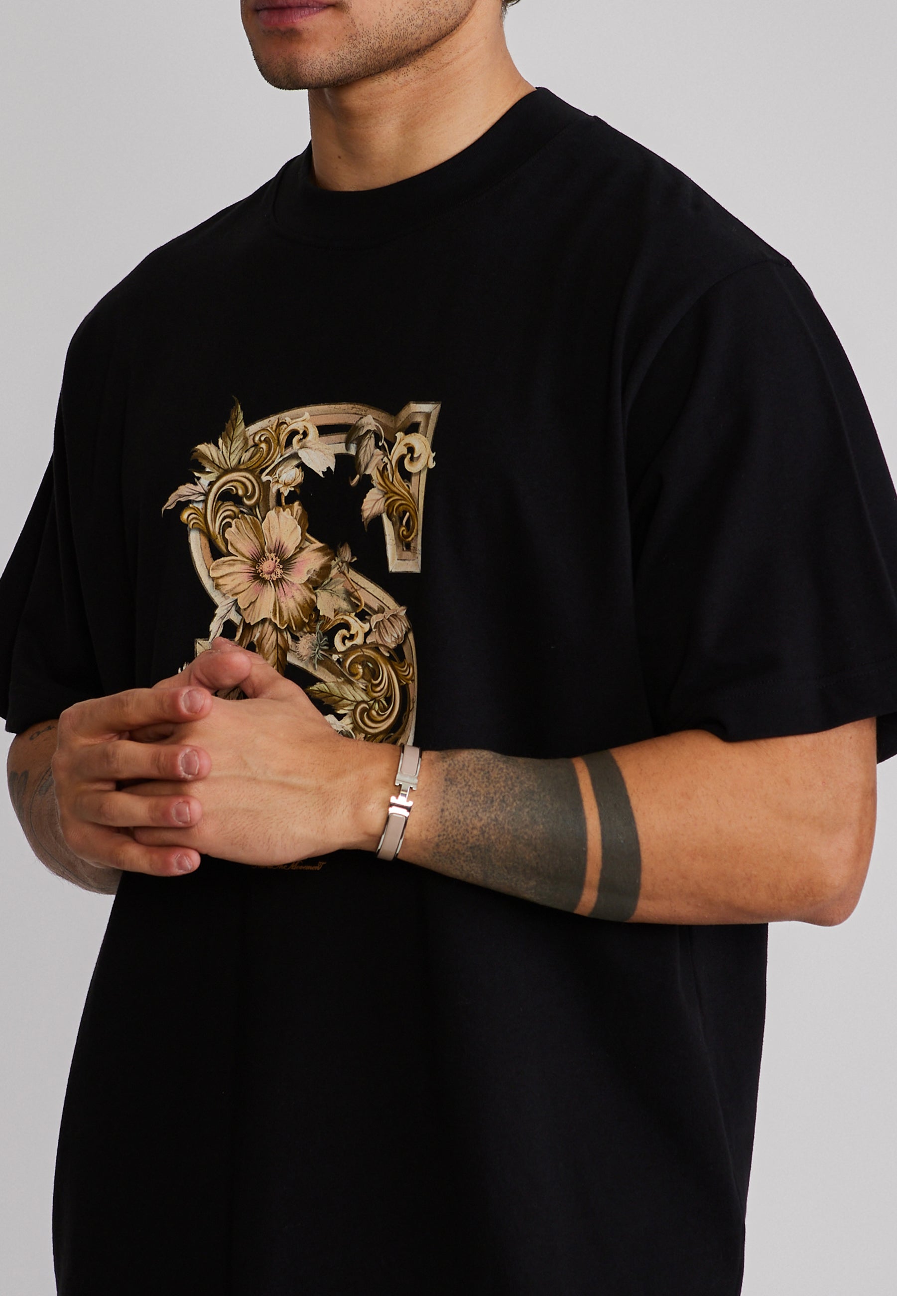 Graphic T-Shirt in Black T-Shirts SikSilk