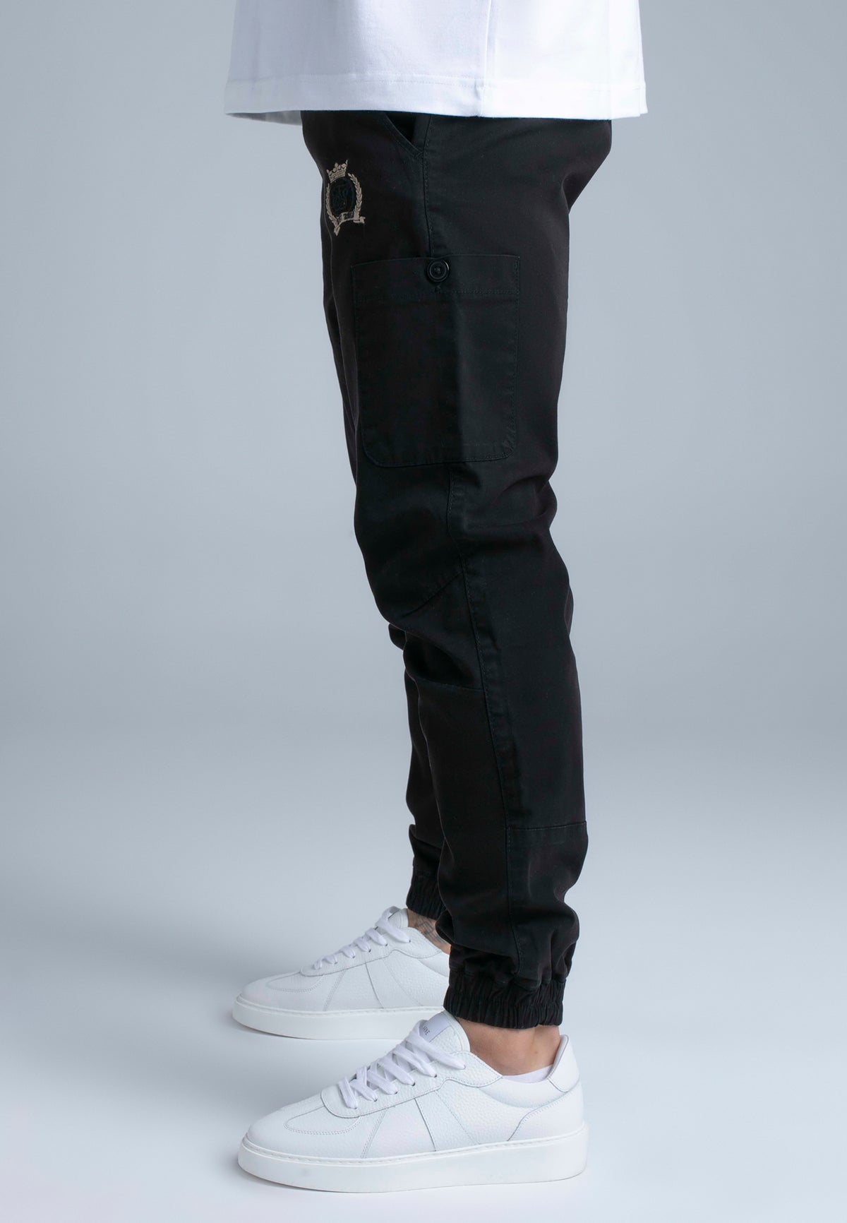 Cargohose Slim Fit in Black Hosen SikSilk
