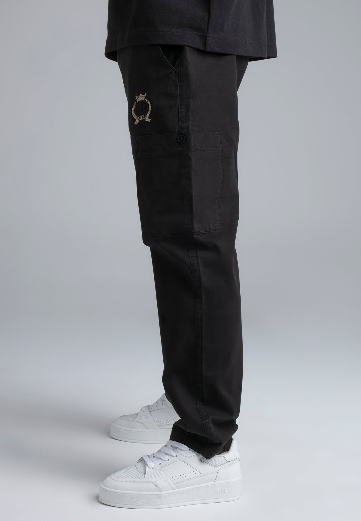 Cargohose Loose Fit in Black Hosen SikSilk