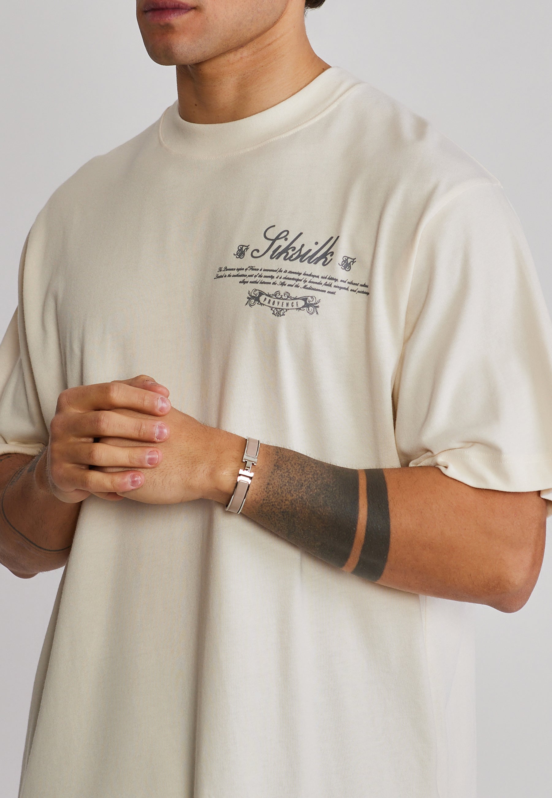 Graphic T-Shirt in Ecru T-Shirts SikSilk