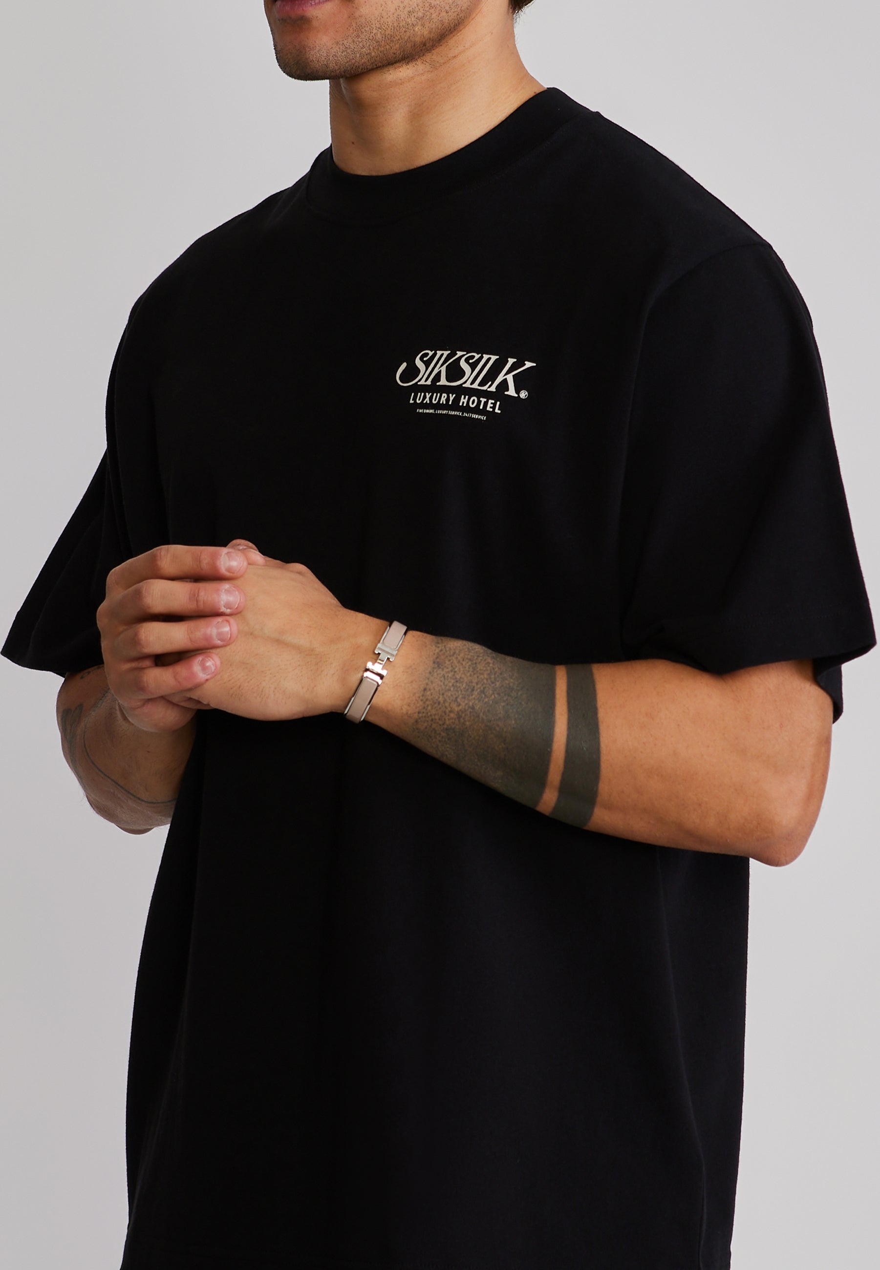 Graphic T-Shirt in Black T-Shirts SikSilk