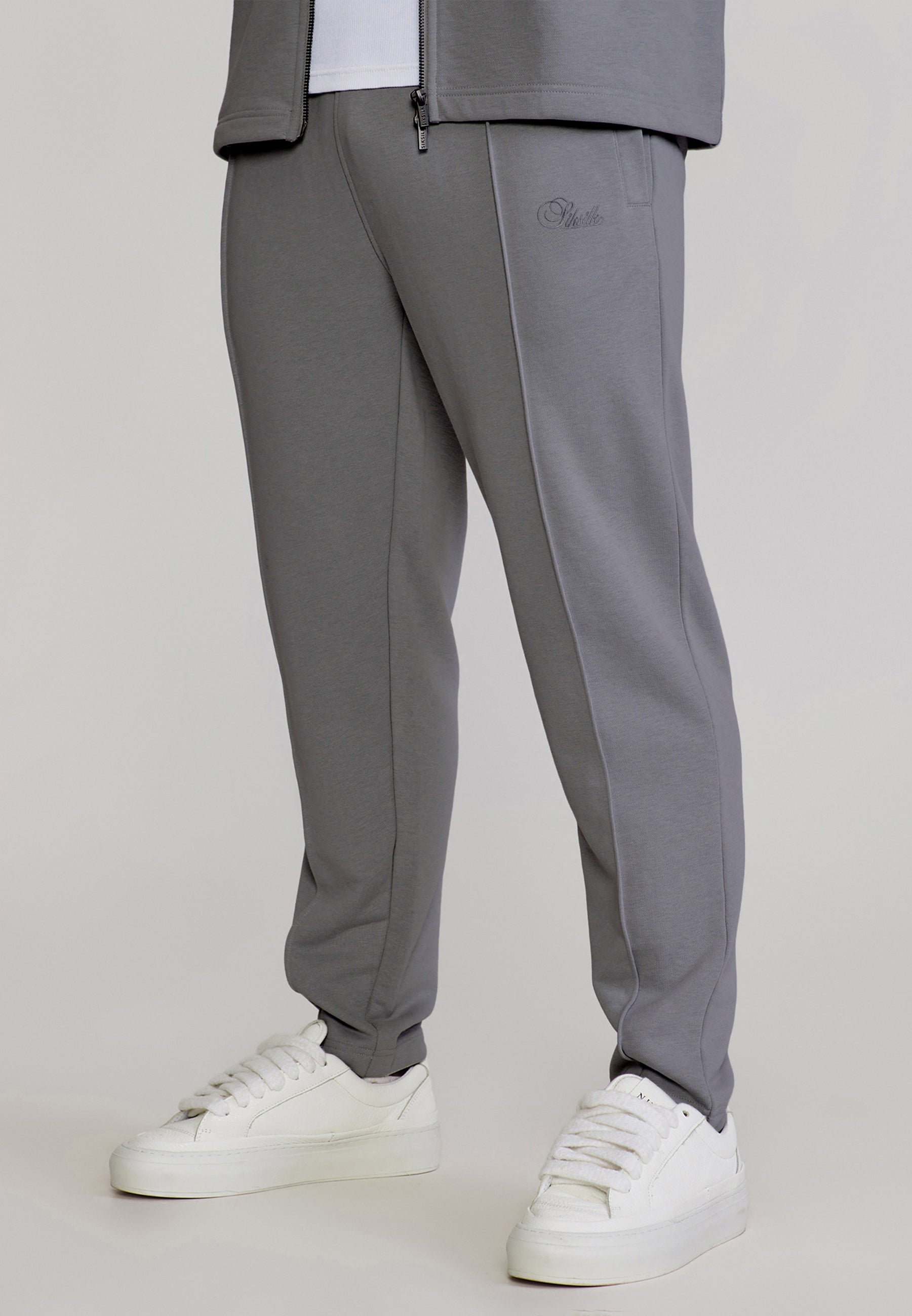 Smart Joggers in Dark Grey Hosen SikSilk