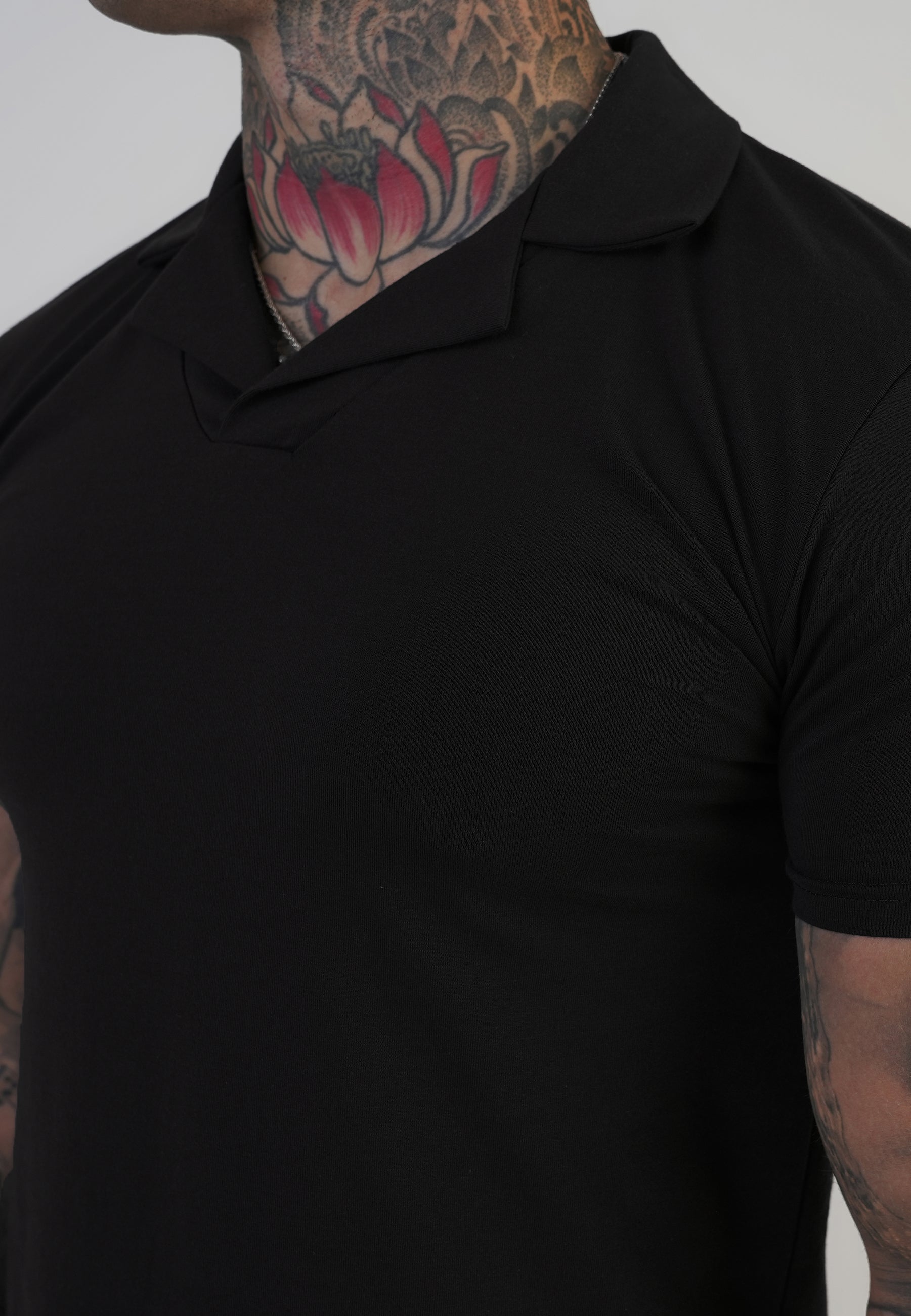 Revere Polo in Black T-Shirts SikSilk