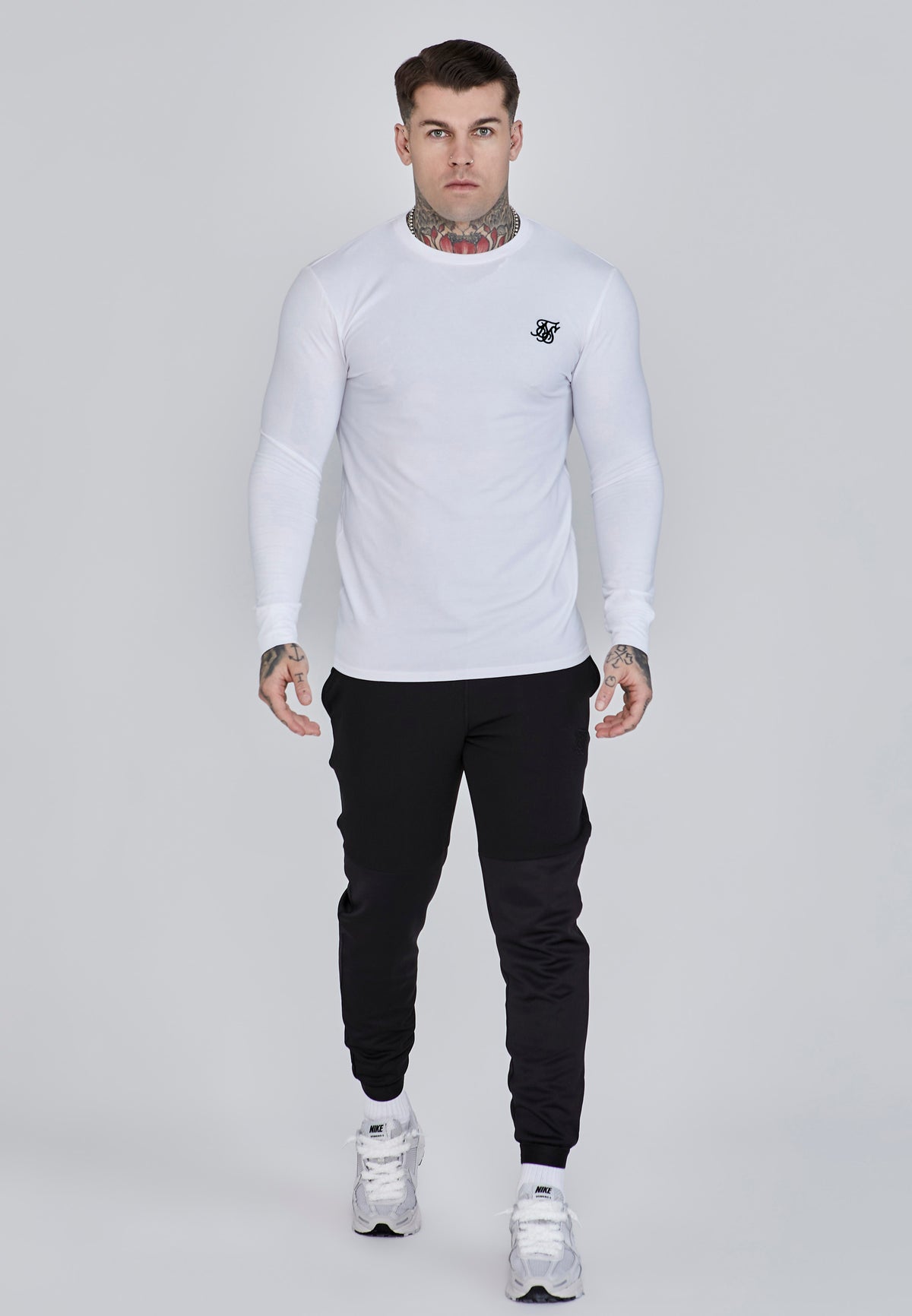 Langarmshirt Essentials in White T-Shirts SikSilk