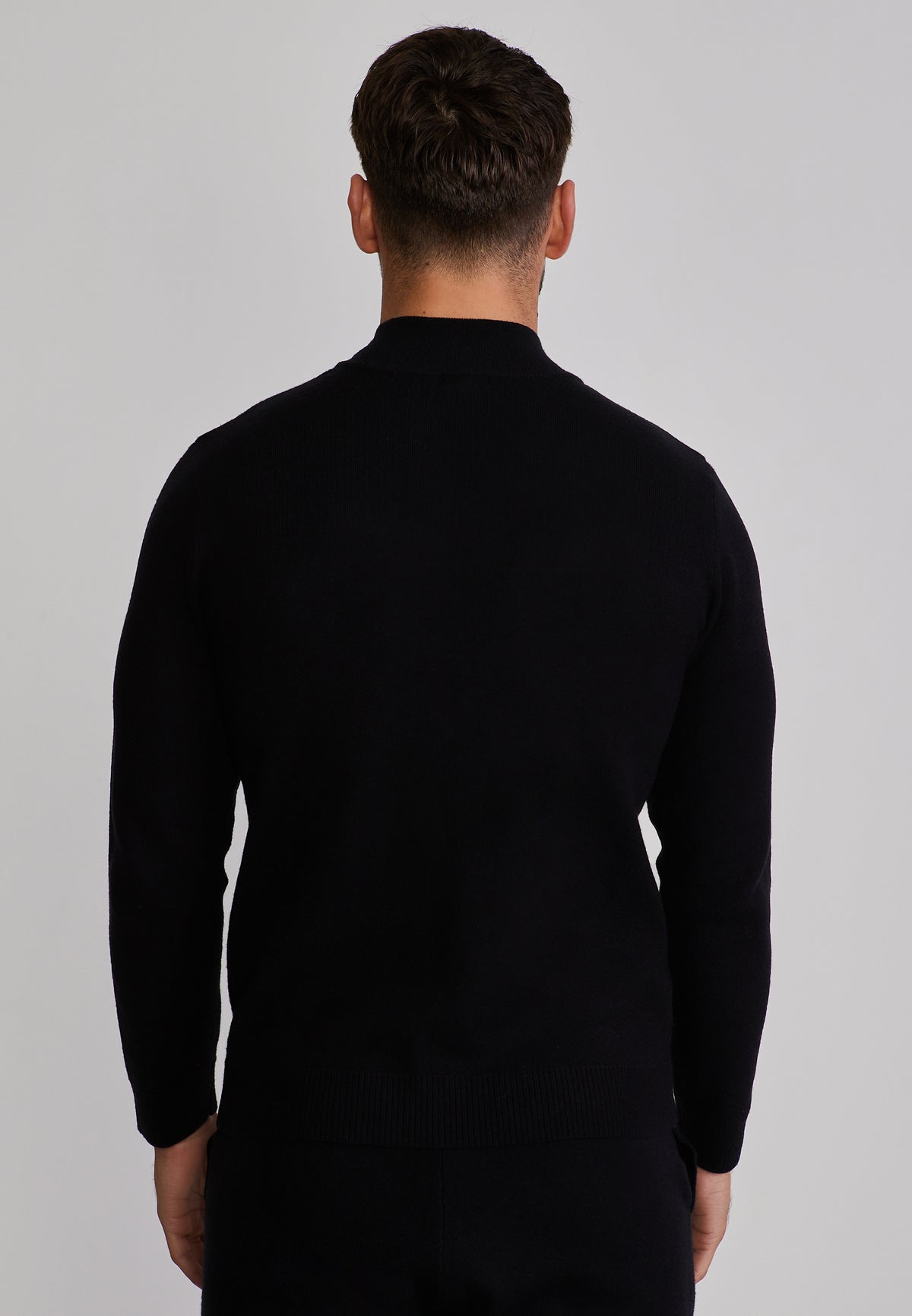 Pullover High Neck in Black Pullover SikSilk