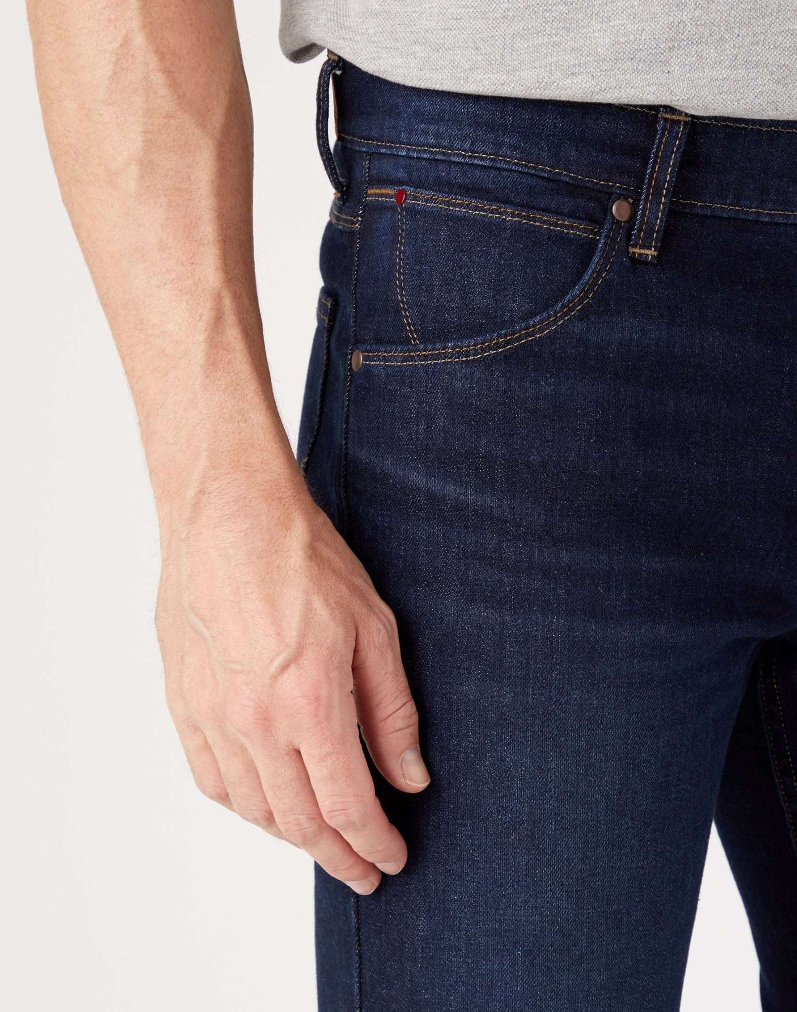 Regular Low Stretch in Used Blue Jeans Wrangler   