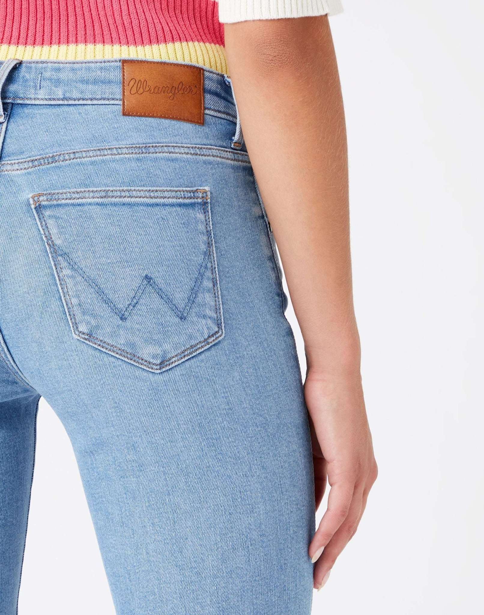 Straight in In The Clouds Jeans Wrangler   