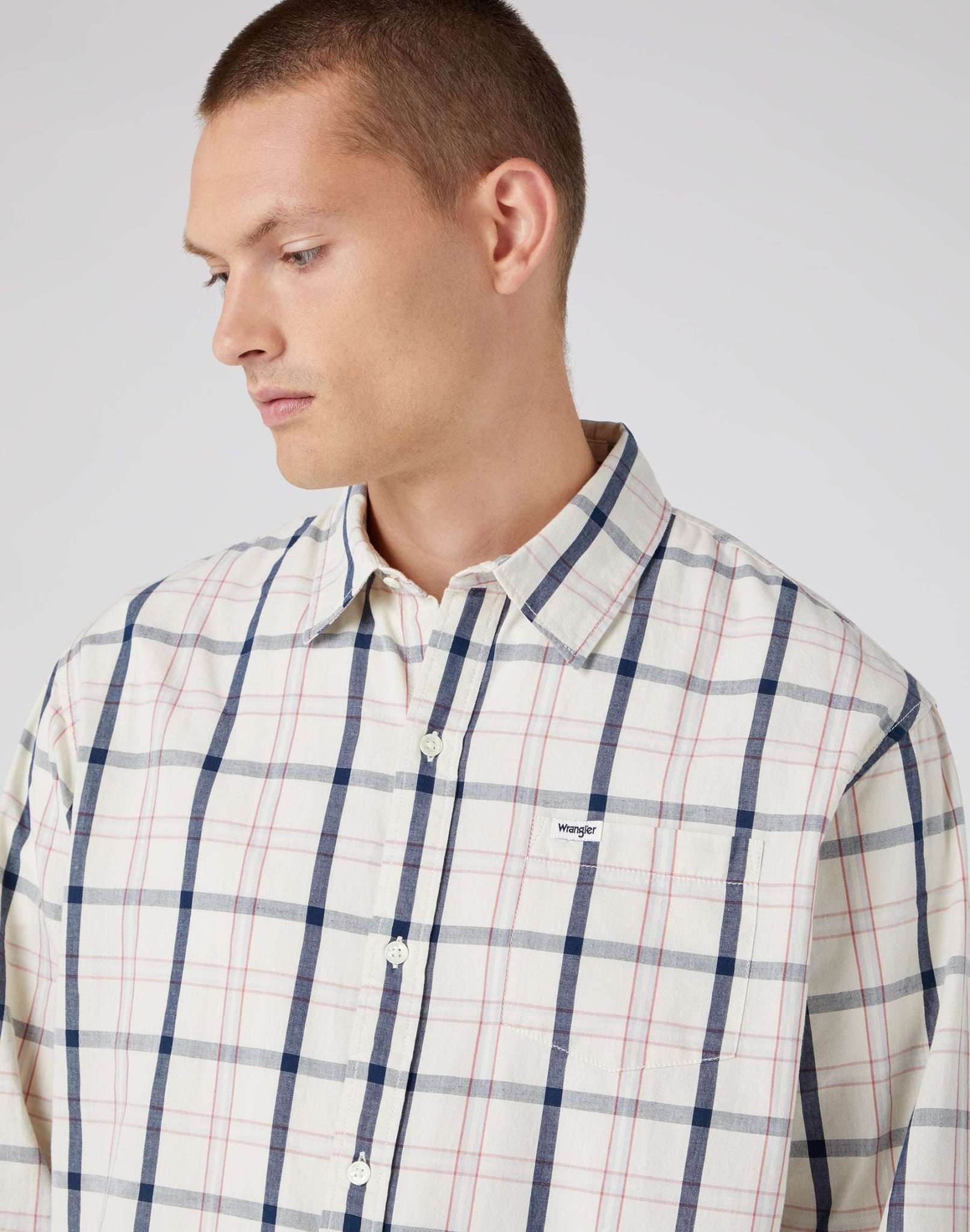 One Pocket Shirt in Turtledove Hemden Wrangler   