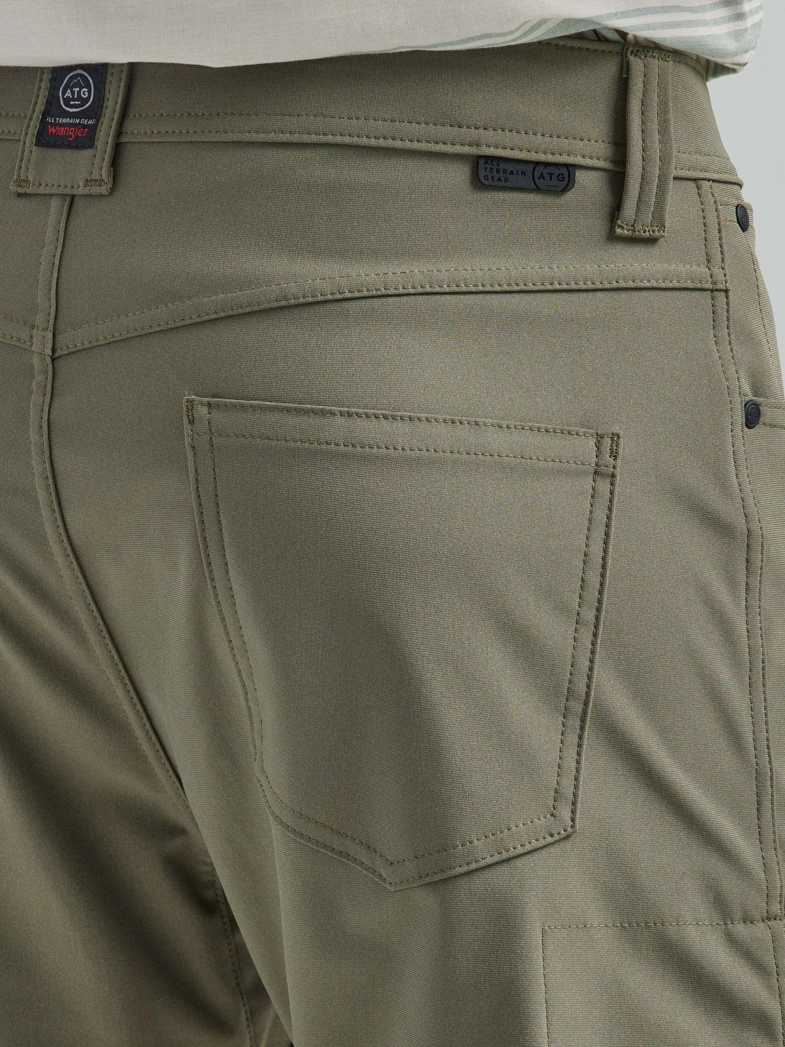 All Terrain Gear FWDS 5 Pocket Pants in Dusty Olive Hosen Wrangler   