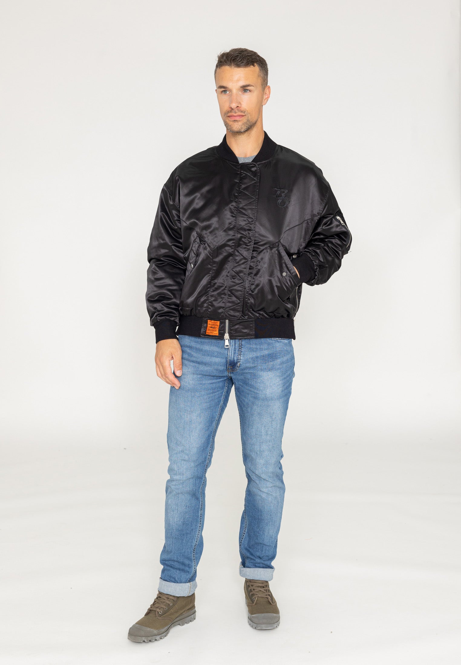 Wavy U Bomberjacke in Black Jacken Bombers Original   