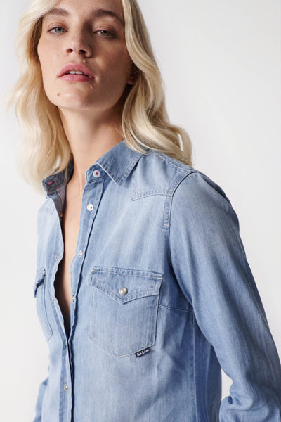 Denim Shirt Lightdenim in Light Wash Jeanshemden Salsa Jeans   