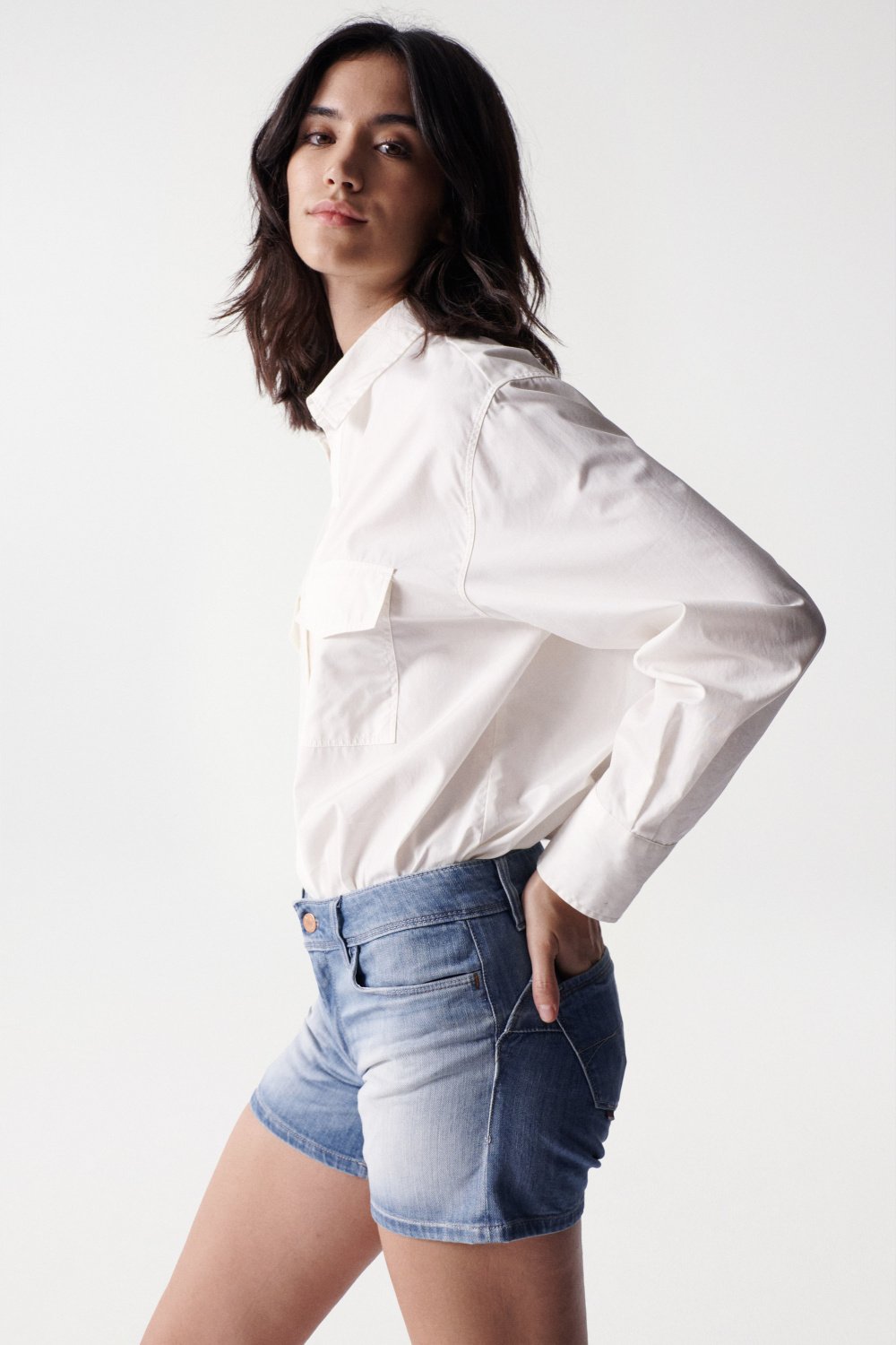 Short Wonder Push-Up in Medium Wash Jeansshorts Salsa Jeans   