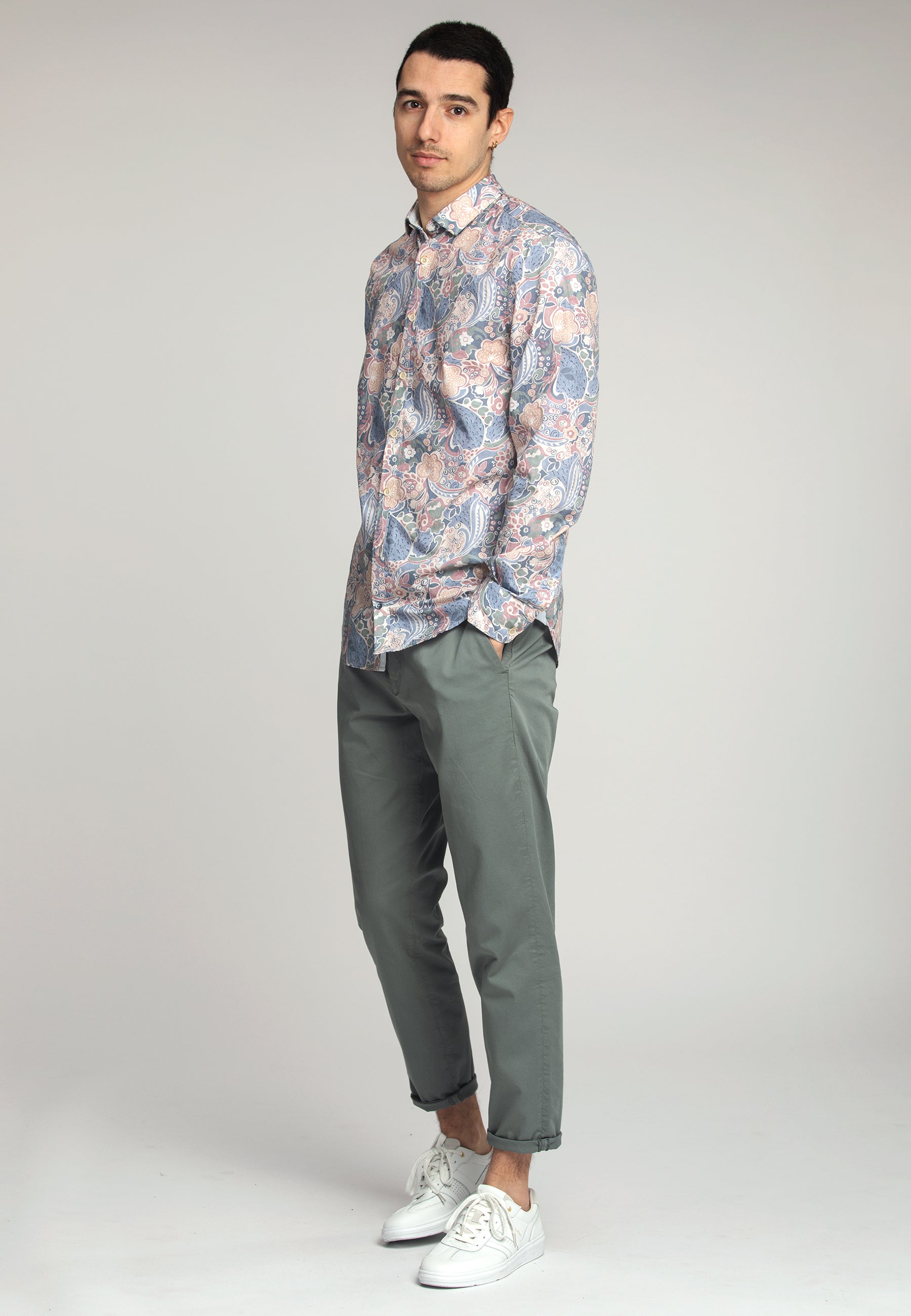 Pants Cropped Chino in Mist Hosen Colours and Sons   