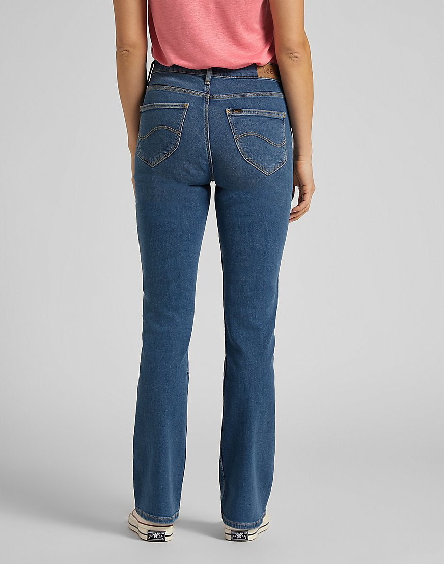 Breese Bootcut in Mid Worn Martha Jeans Lee   