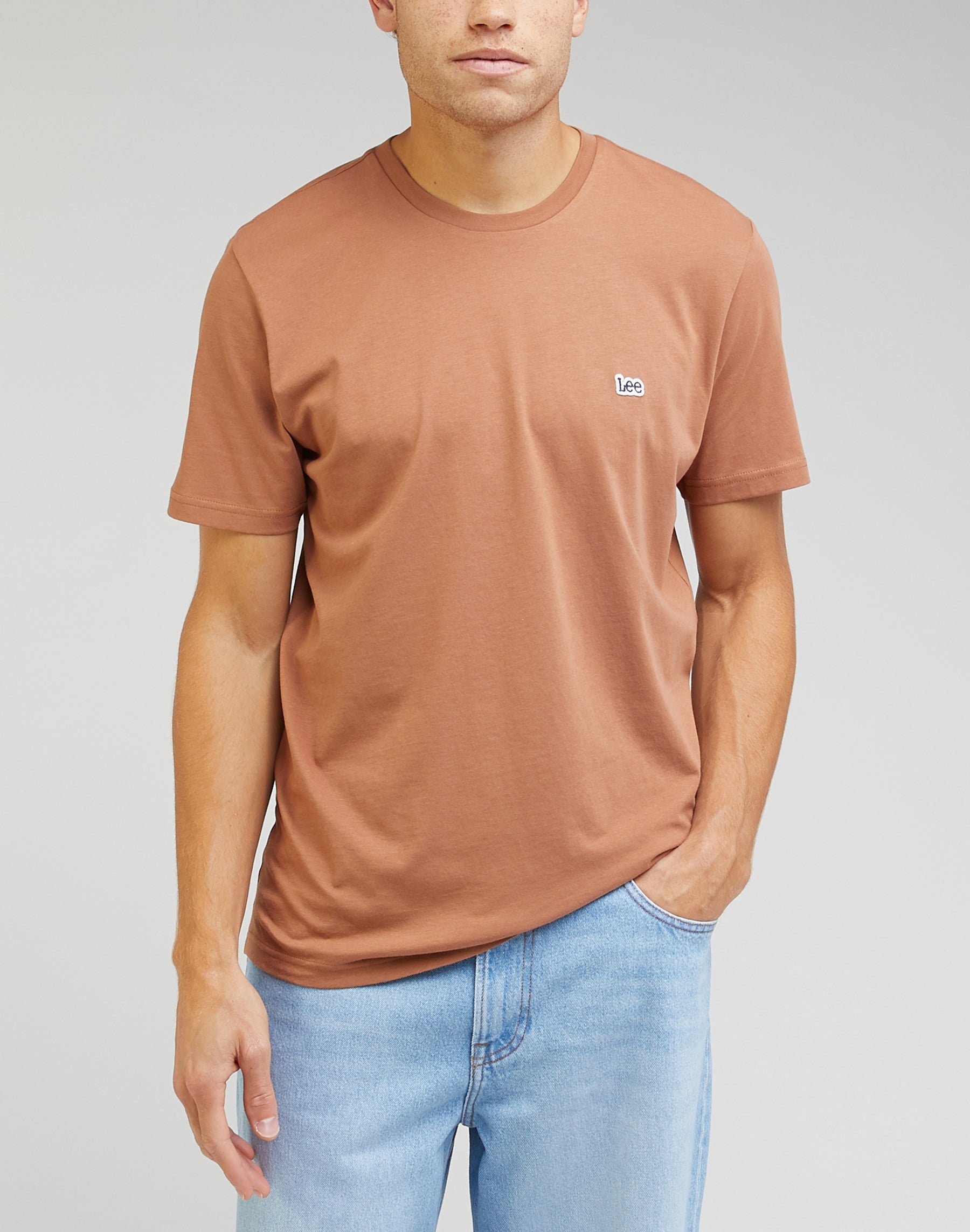 Kurzarm Patch Logo Tee in Cider T-Shirts Lee   