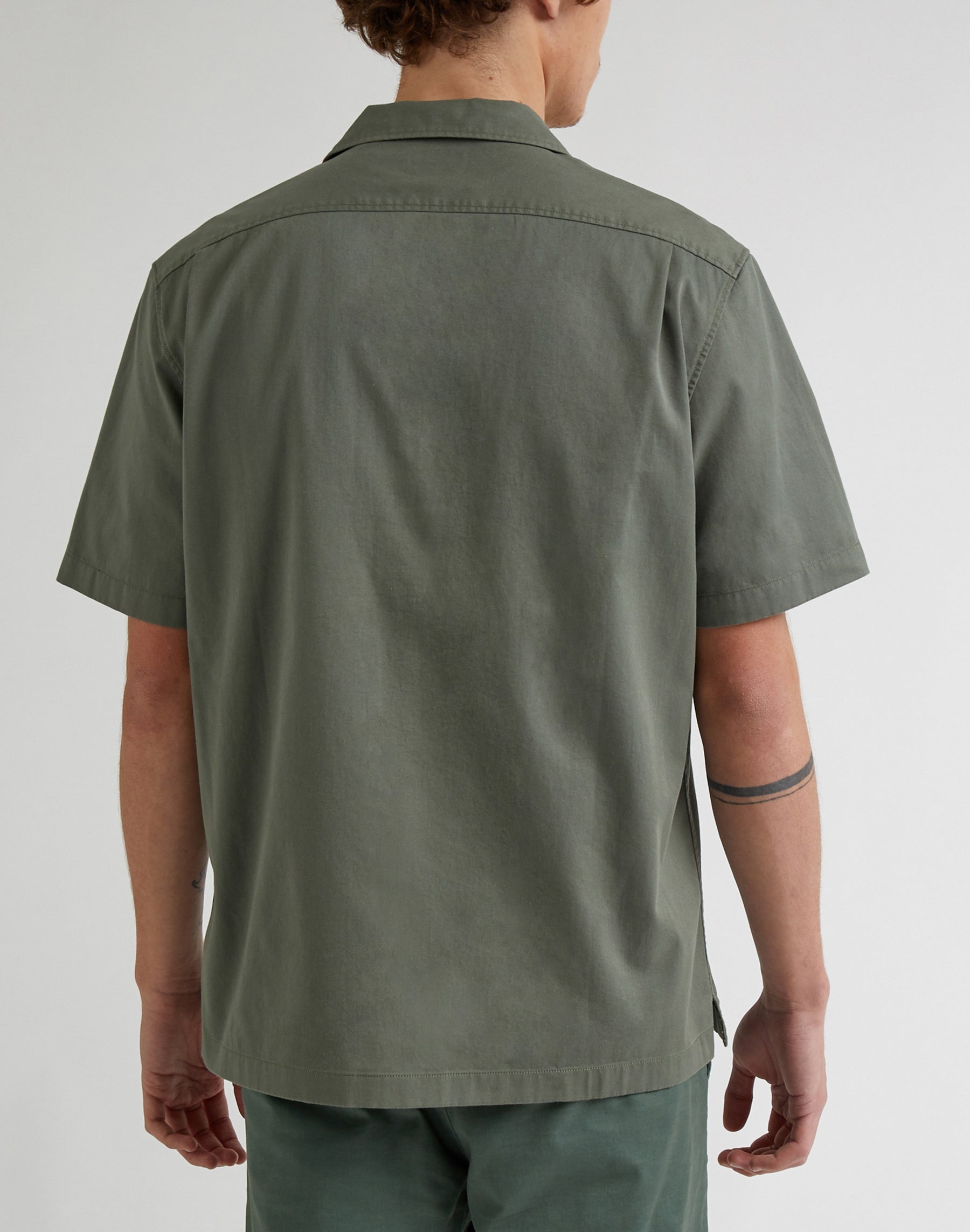 Kurzarm Chetopa Shirt in Fort Green Hemden Lee   