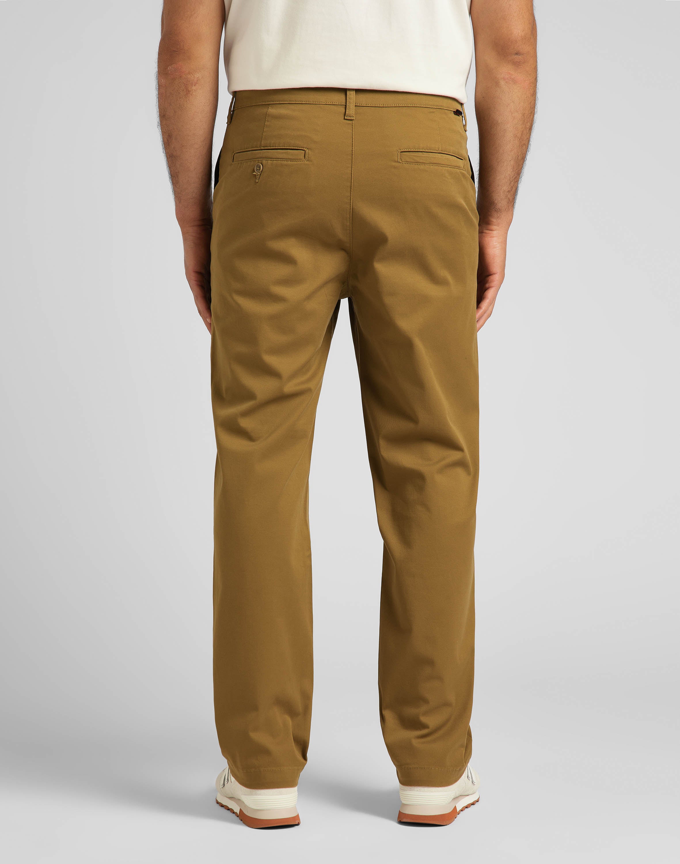 Relaxed Chino in Tumbleweed Hosen Lee   