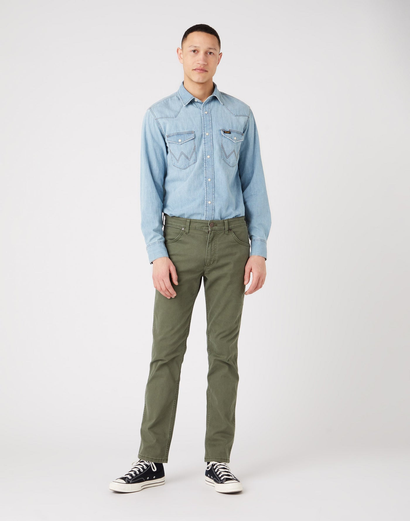Greensboro Low Stretch in Militare Green Hosen Wrangler   