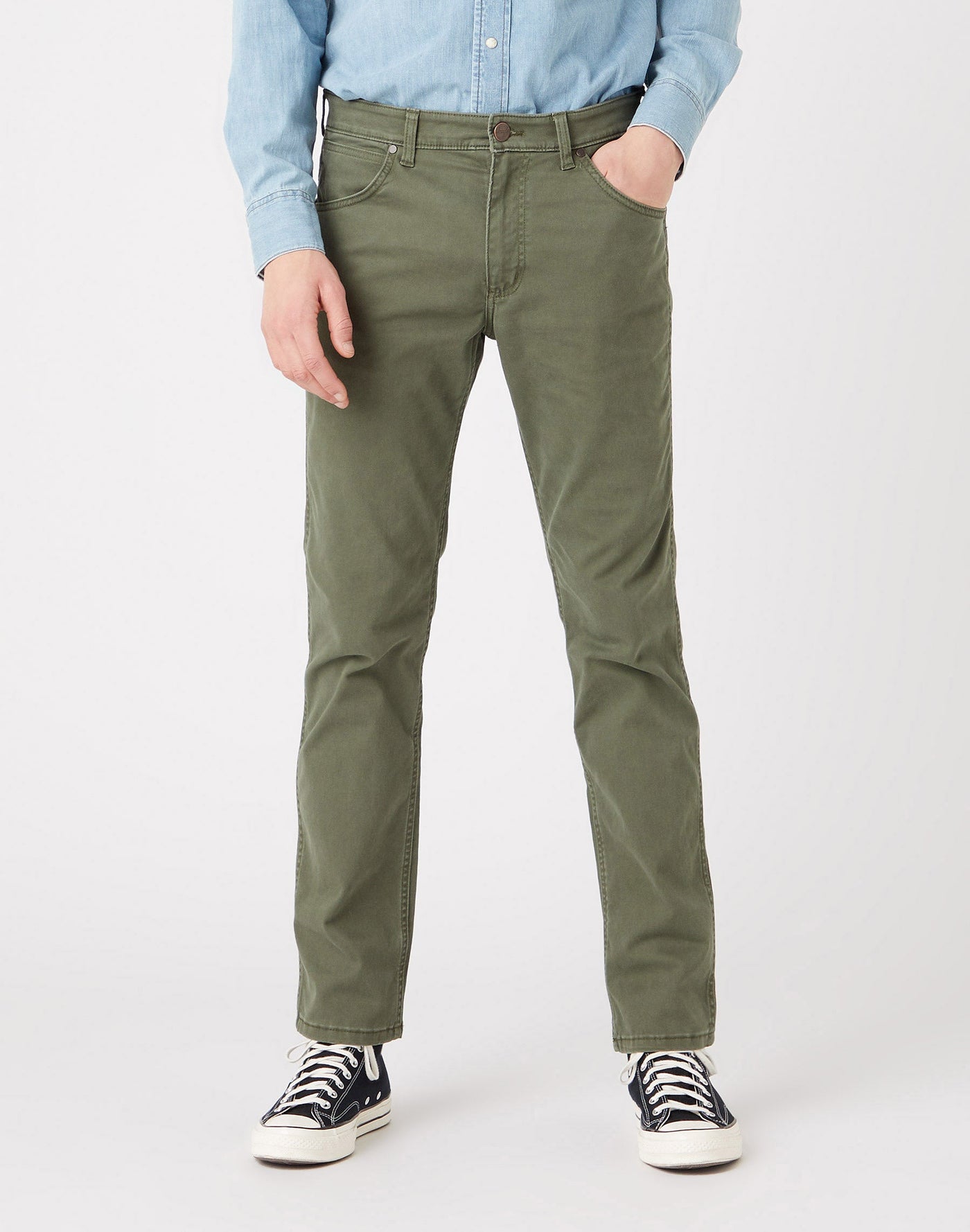 Greensboro Low Stretch in Militare Green Hosen Wrangler   