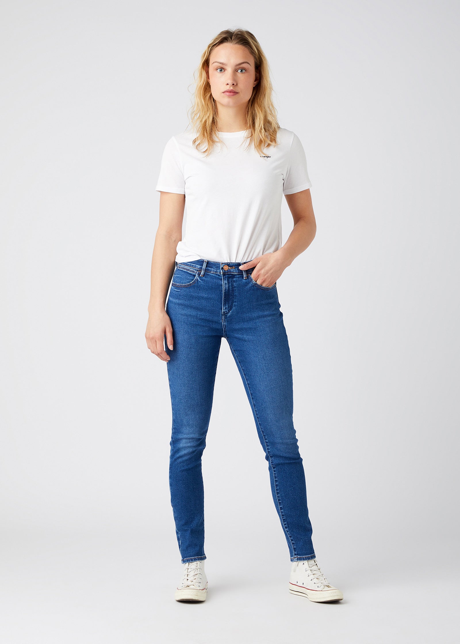 High Rise Skinny Jeans in Camellia Jeans Wrangler   