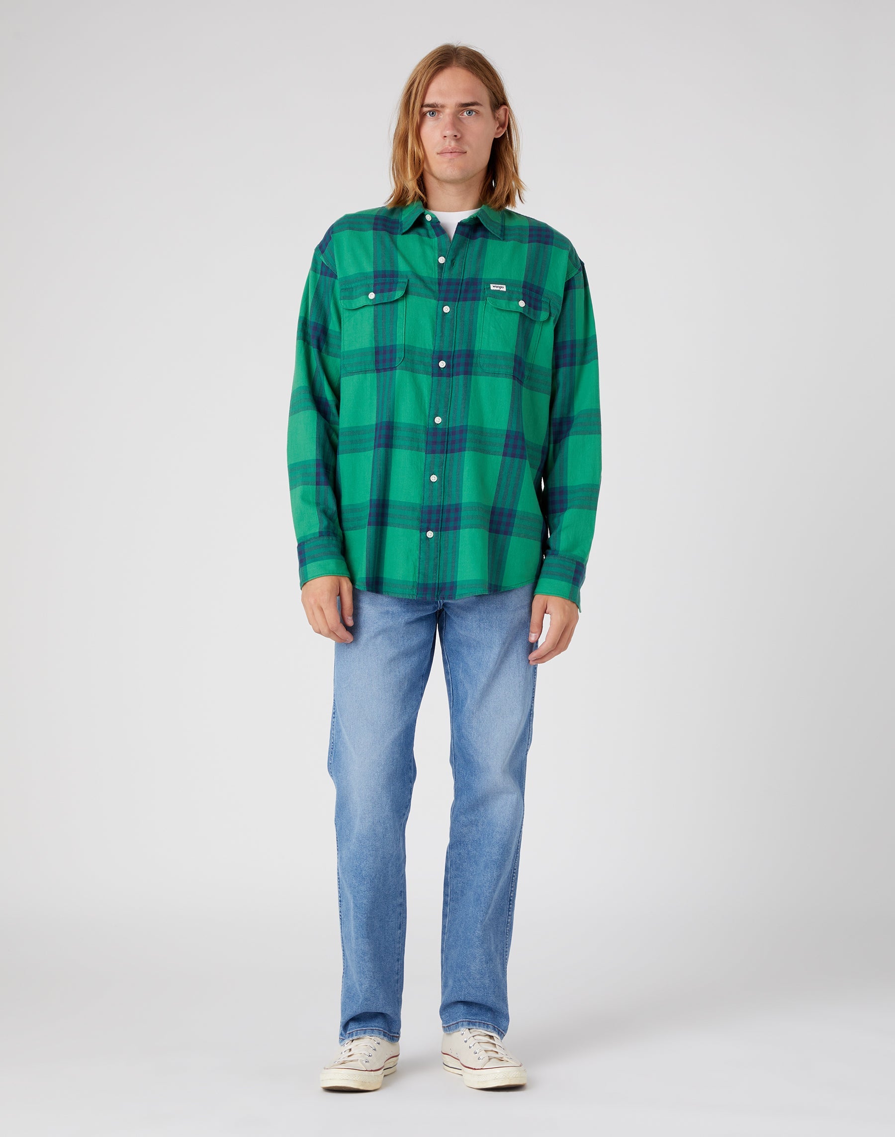 Patch Pocket Shirt in Pine Green Hemden Wrangler   