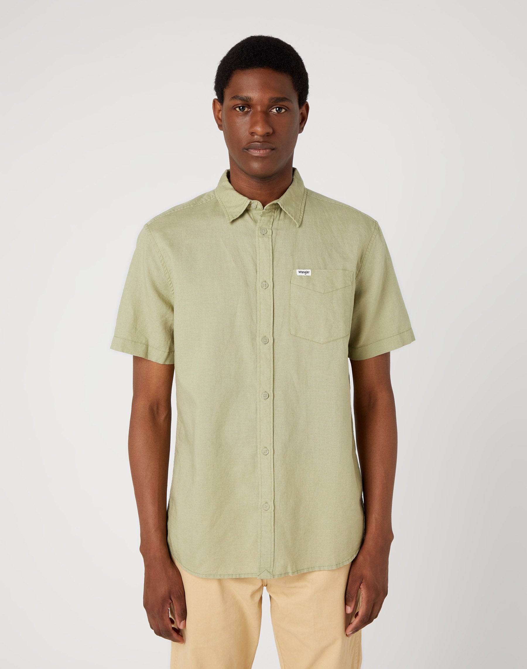 Kurzarm One Pocket Shirt in Tea Leaf Hemden Wrangler   
