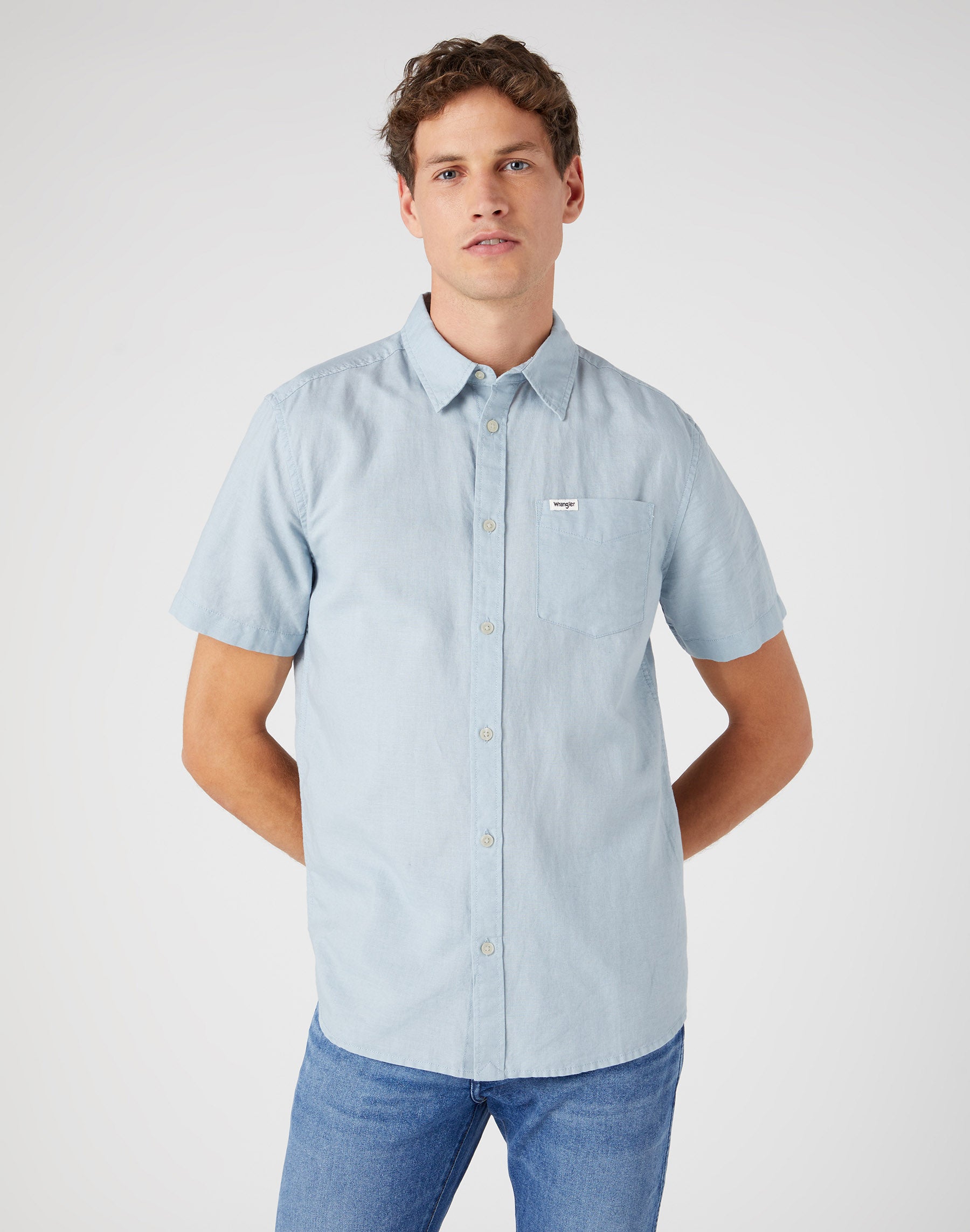 Kurzarm One Pocket Shirt in Blue Fog Hemden Wrangler   