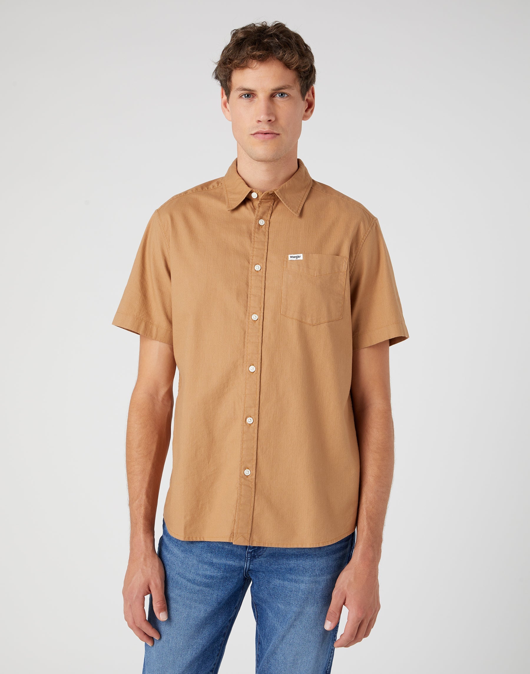 Kurzarm One Pocket Shirt in Tobacco Brown Hemden Wrangler   