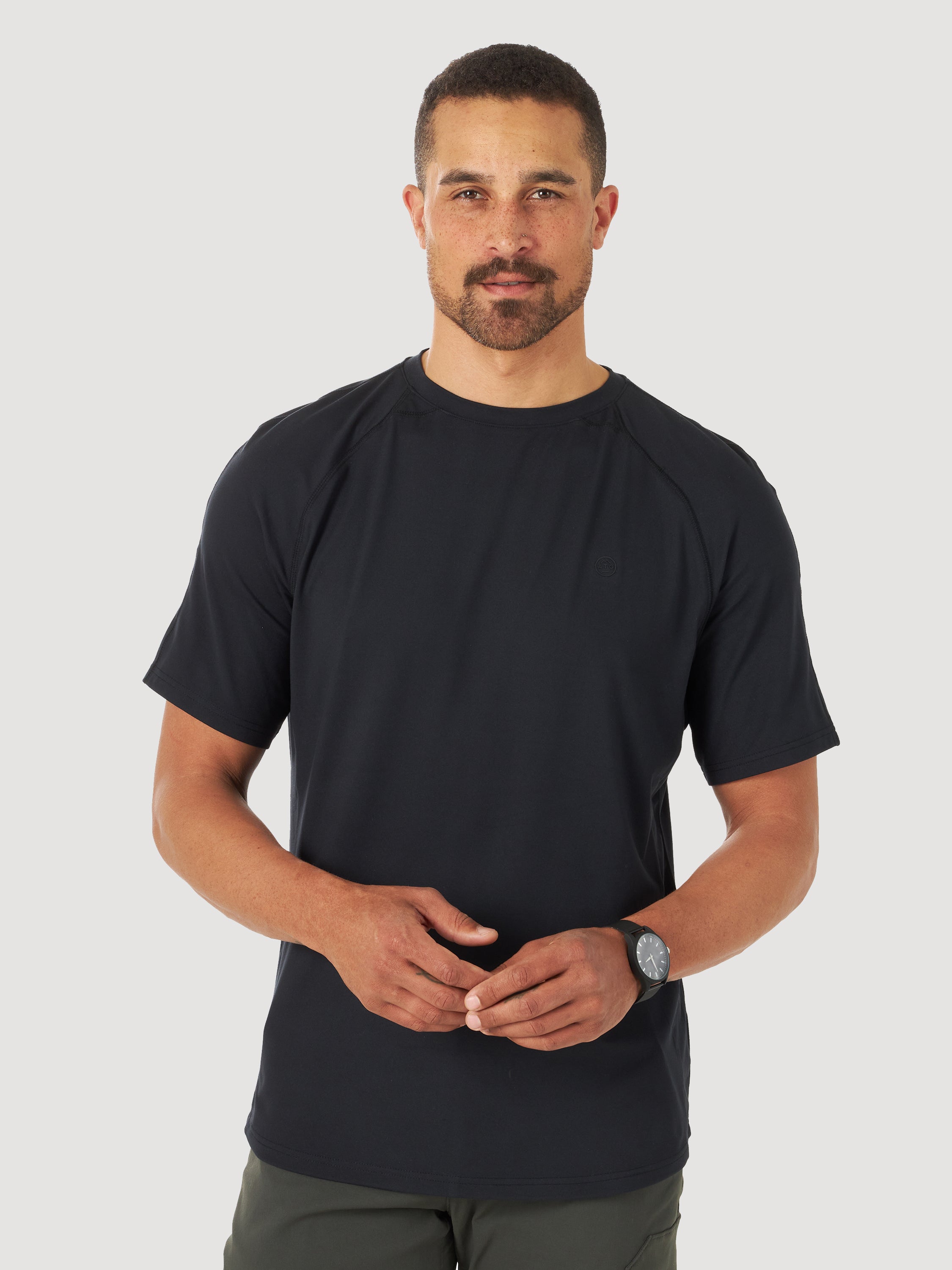 All Terrain Gear Kurzarm Performance Tee in Black T-Shirts Wrangler   