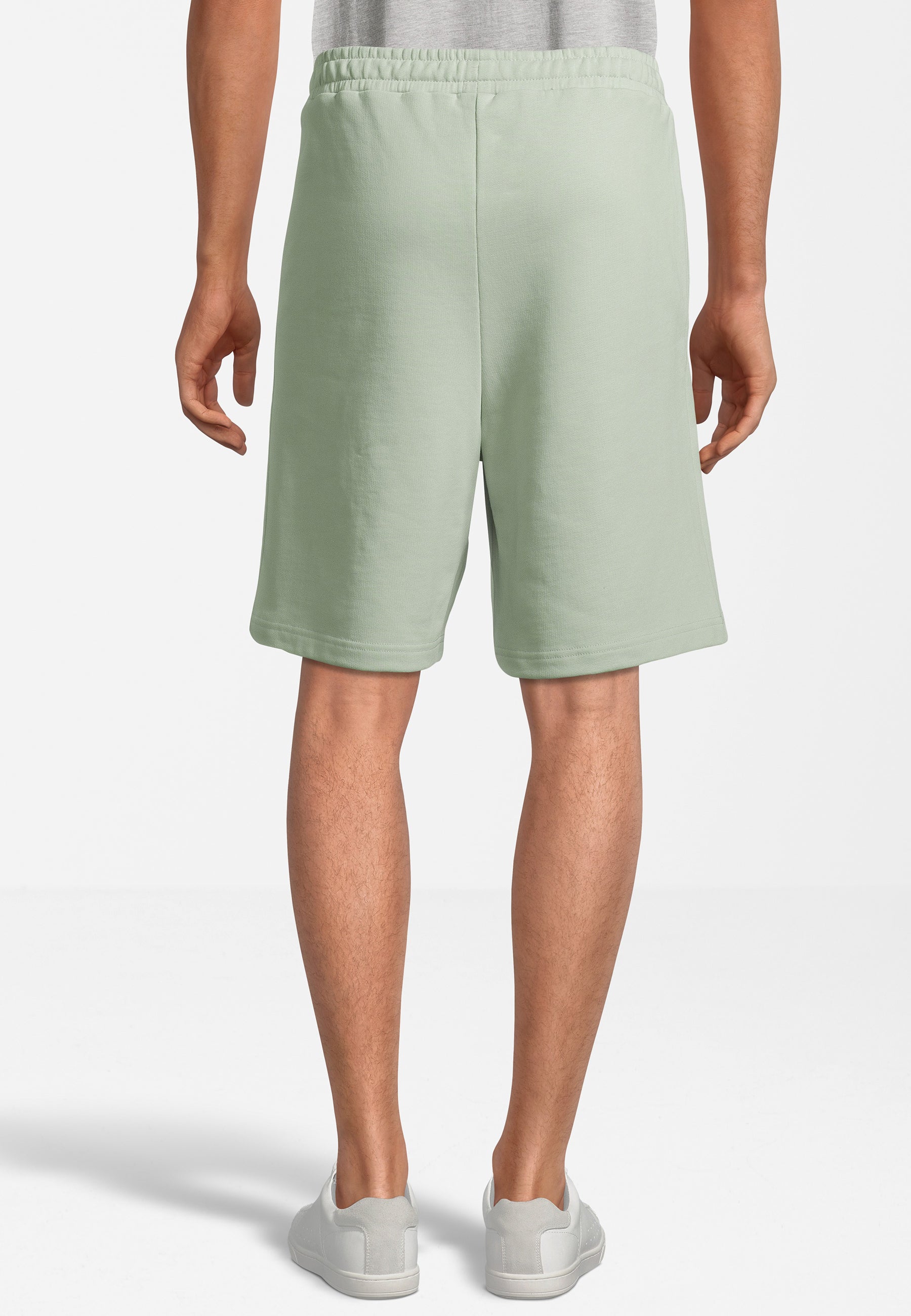 Baiern Oversized Sweat Shorts in Silt Green Shorts Fila   