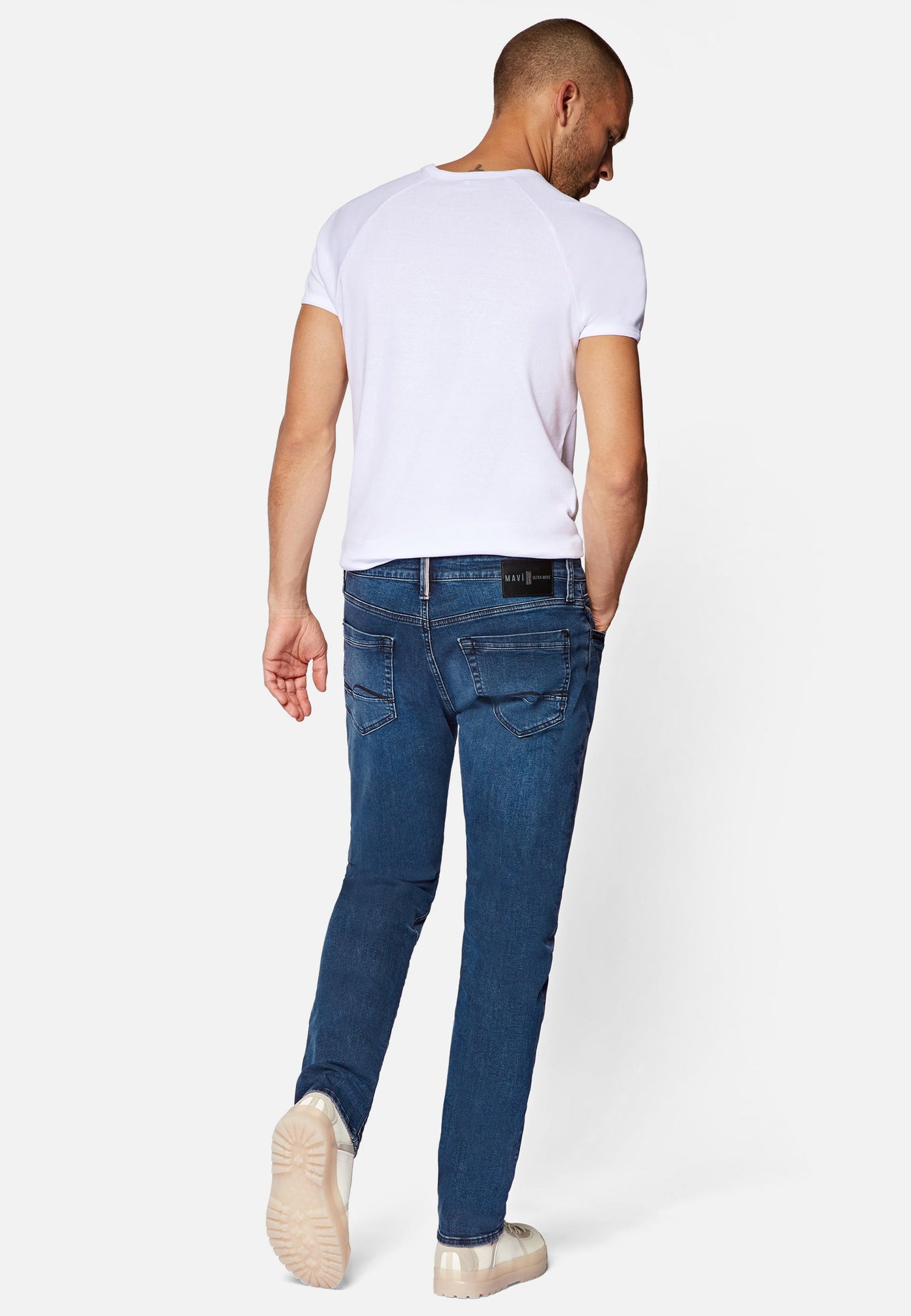 Yves in Ink Brushed Ultra Move Jeans Mavi   
