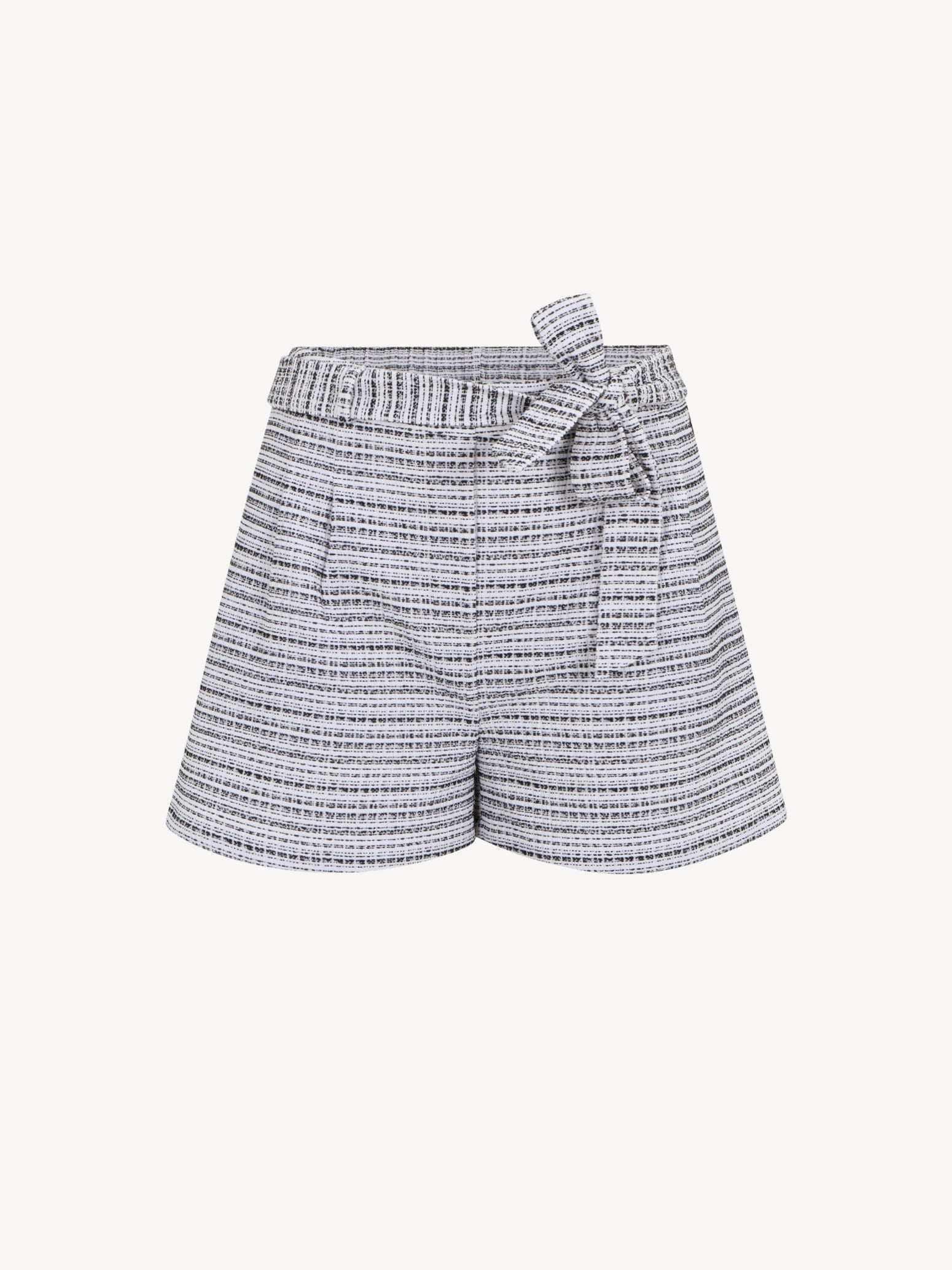 Azare Structure Paperbag Shorts in Off White&Black Shorts Tamaris   